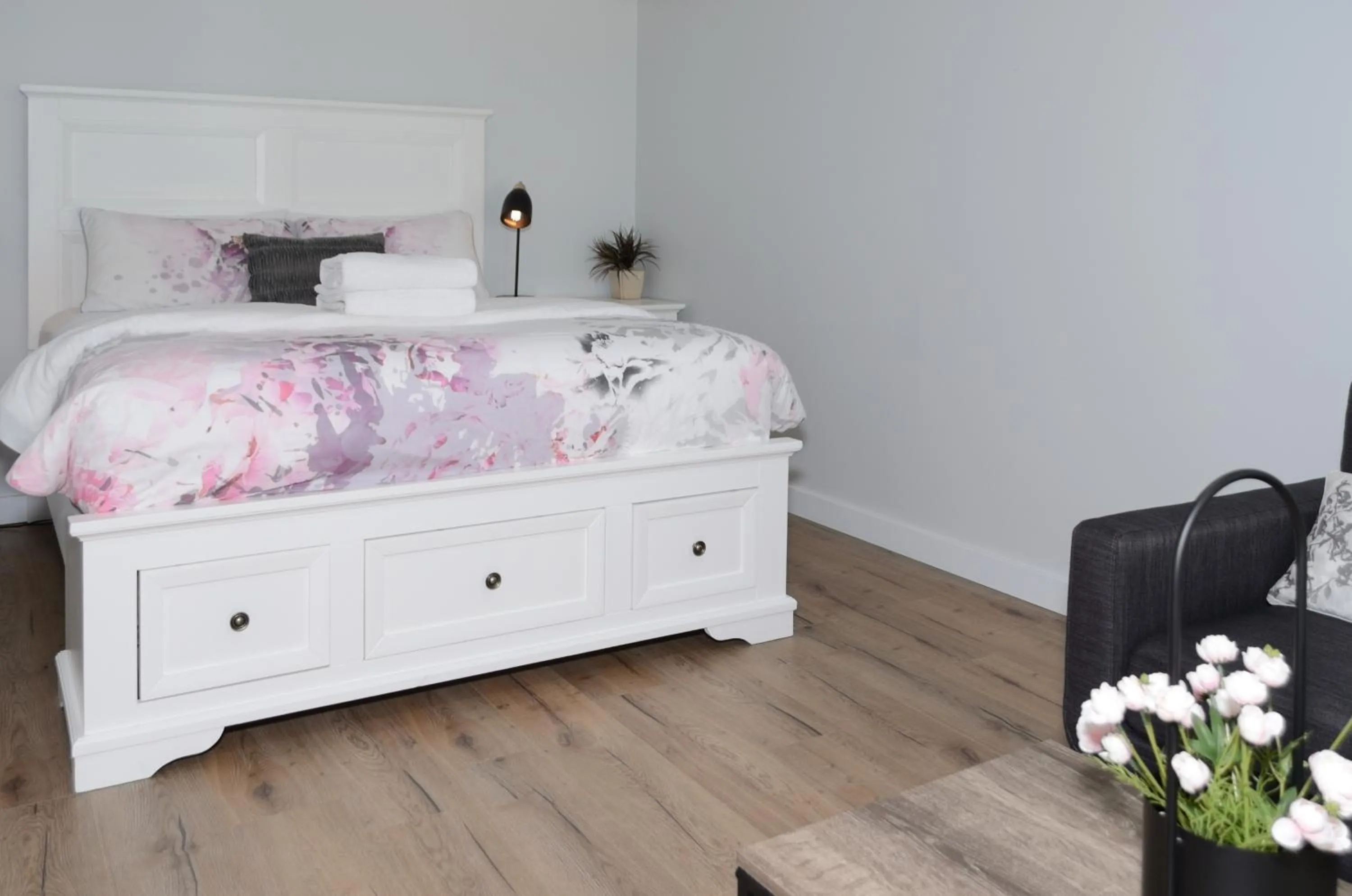 Bedroom, Bed in Myrtleford Motel on Alpine