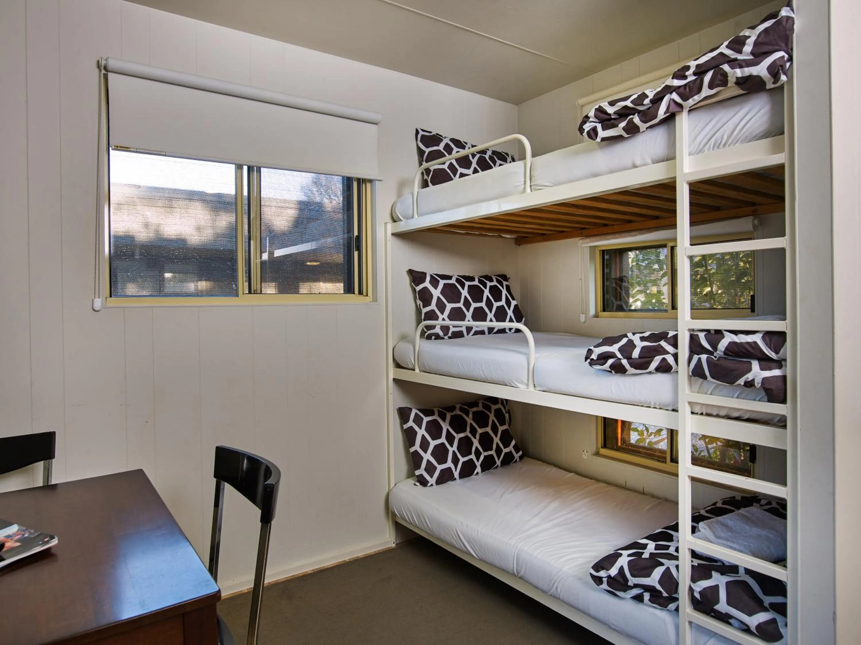 bunk bed, Bed in Myrtleford Motel on Alpine