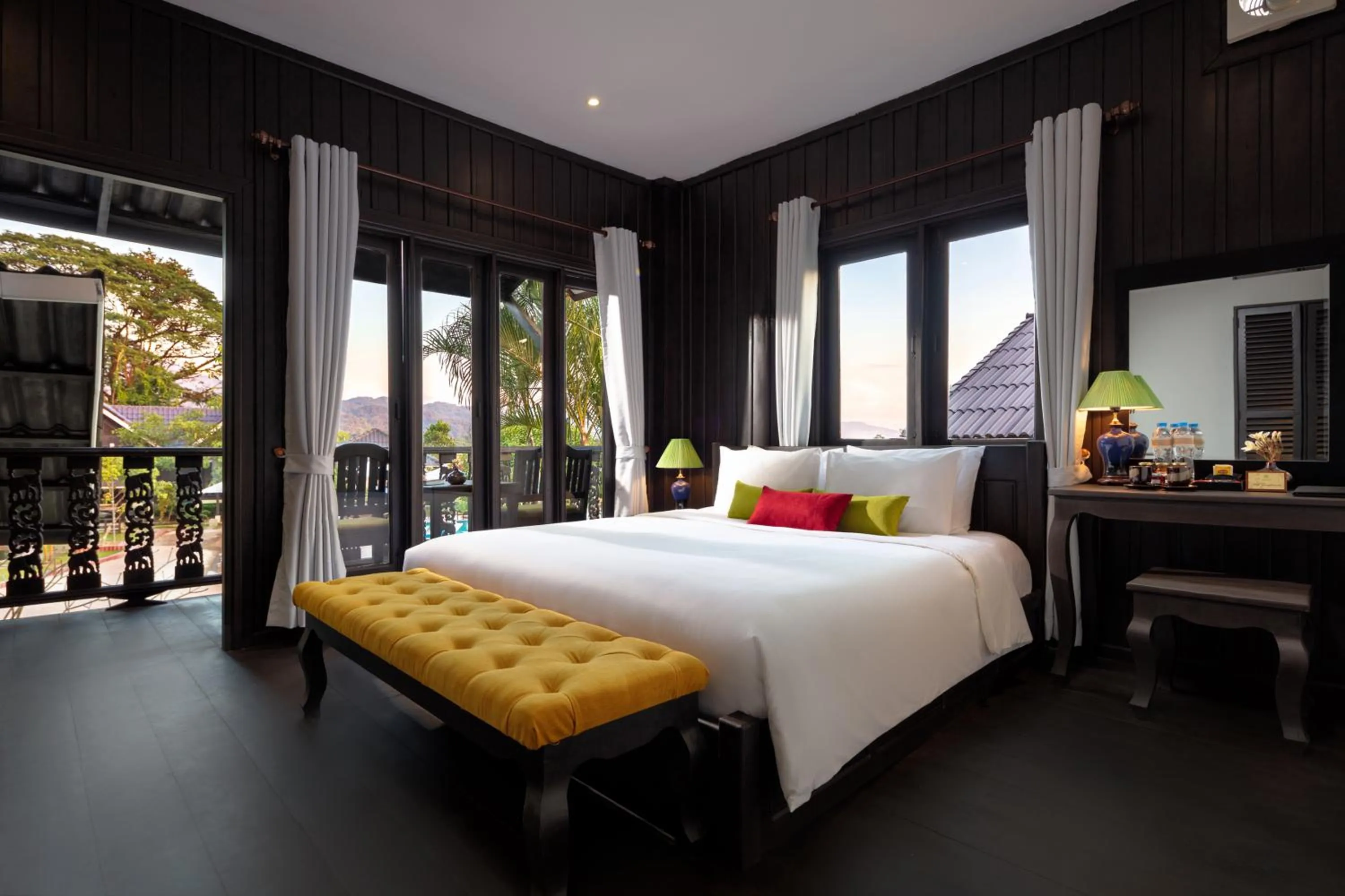 Photo of the whole room, Bed in Sansan Resort