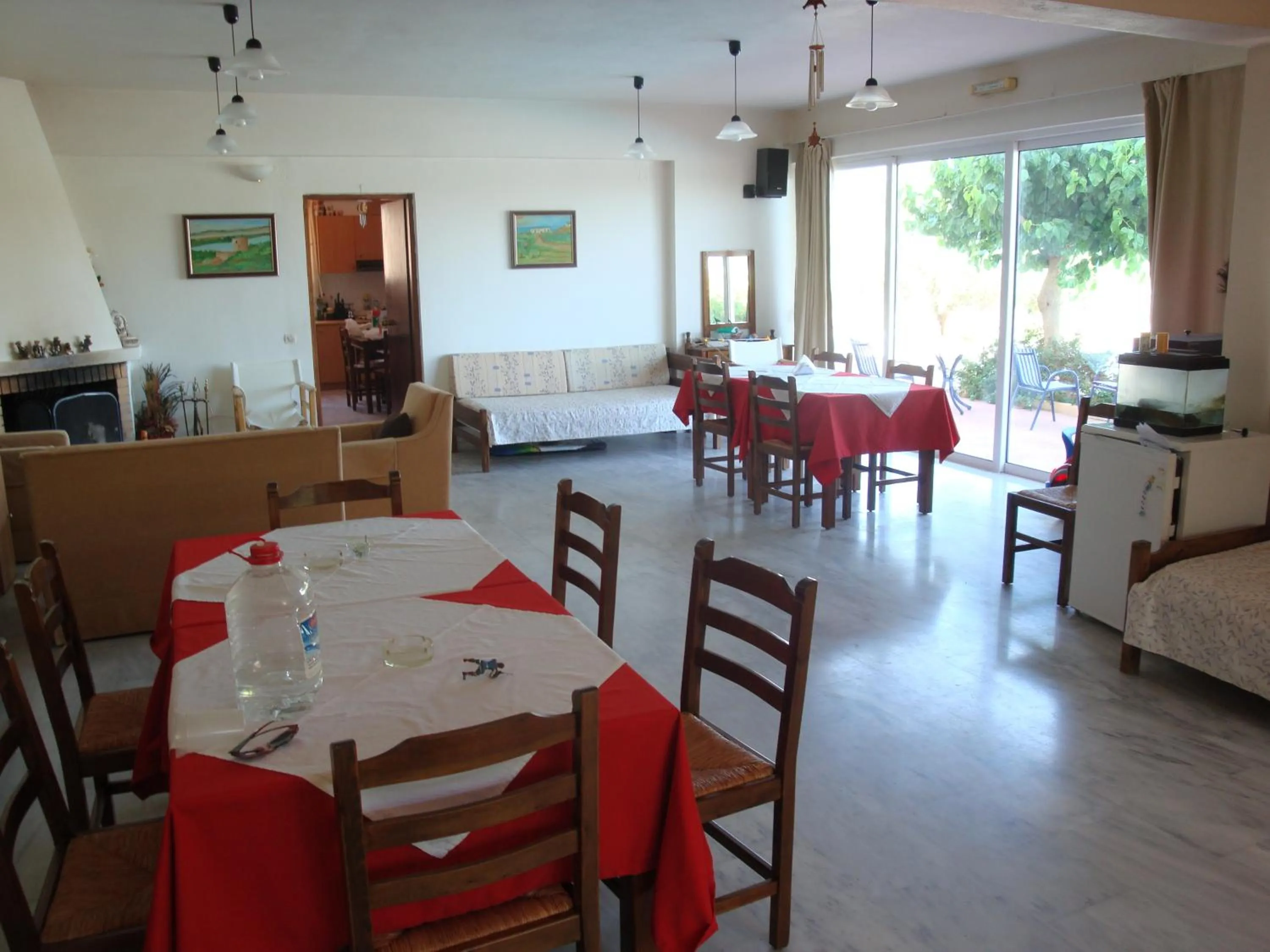 Lounge or bar in Calamon Apartments