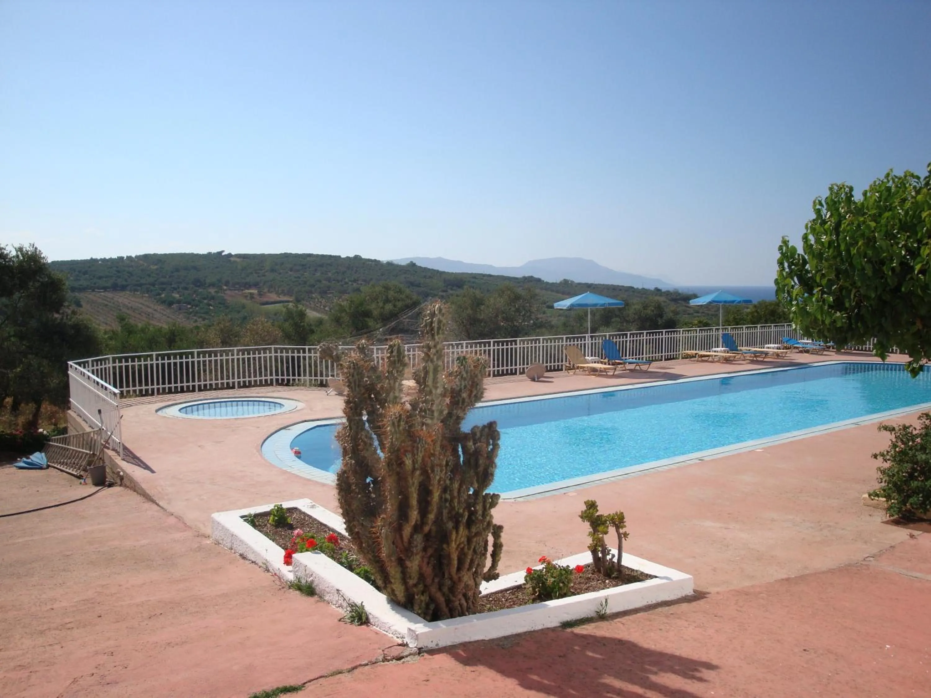 Swimming pool in Calamon Apartments