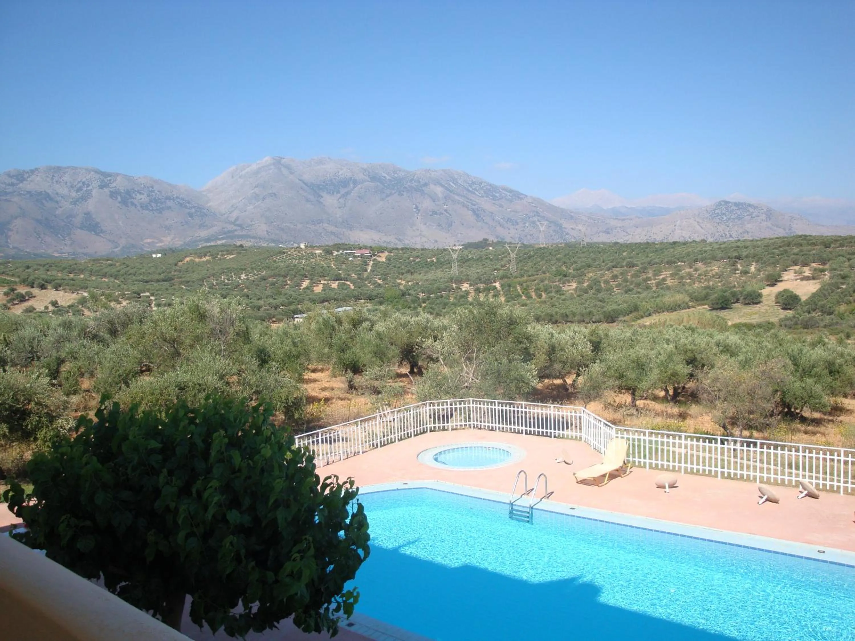 Mountain view in Calamon Apartments