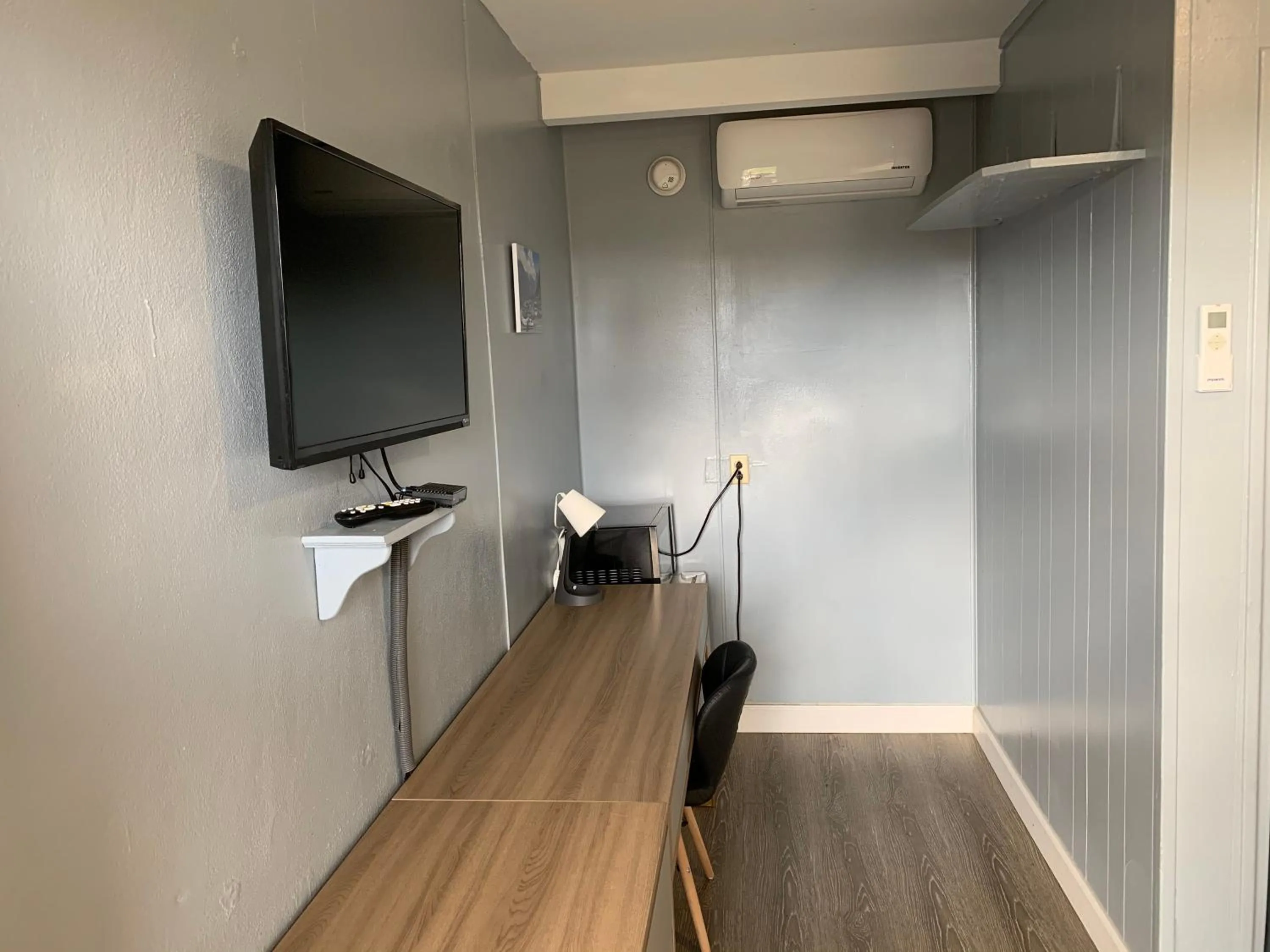 TV and multimedia in American Inn