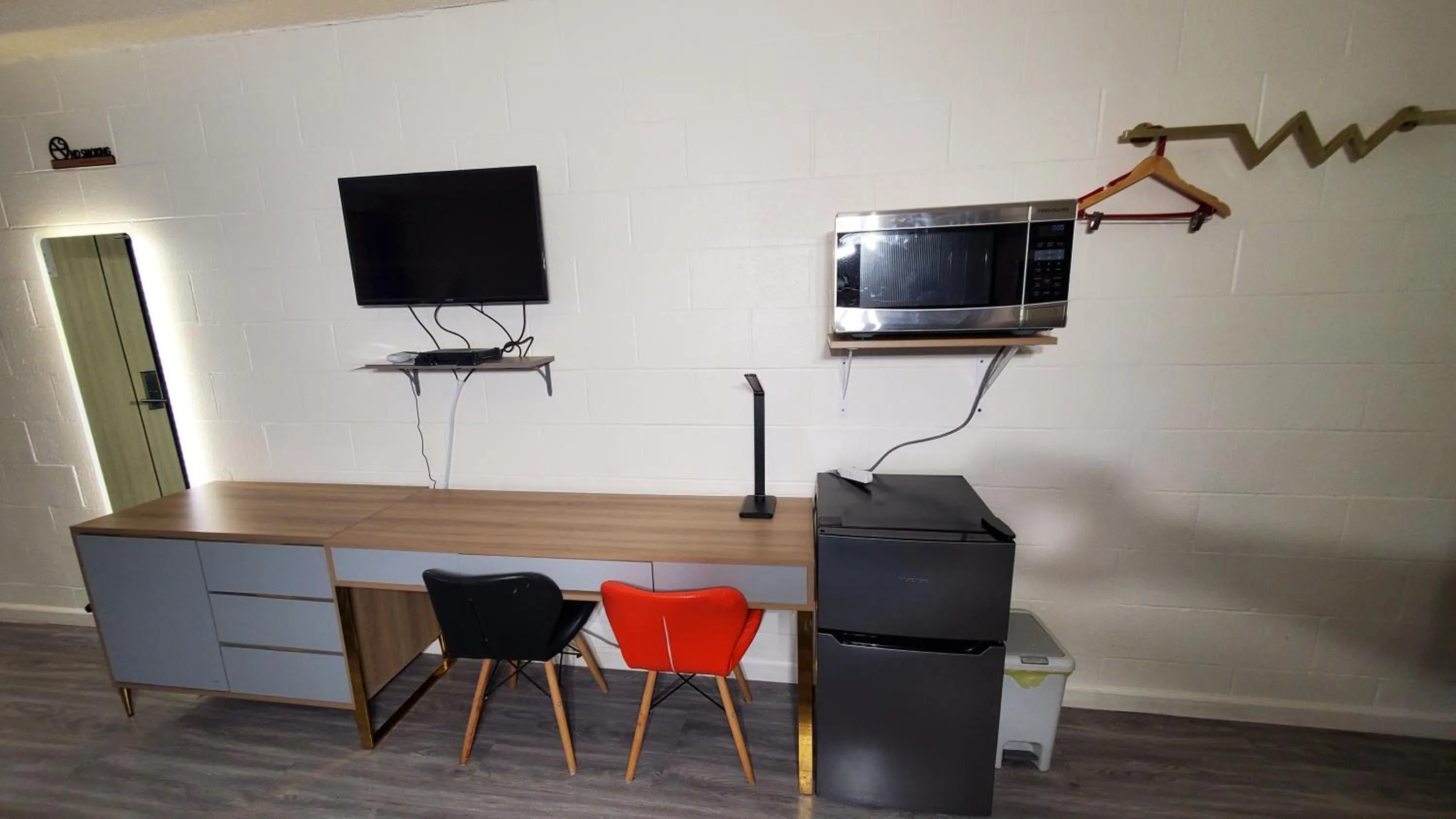 TV and multimedia in American Inn