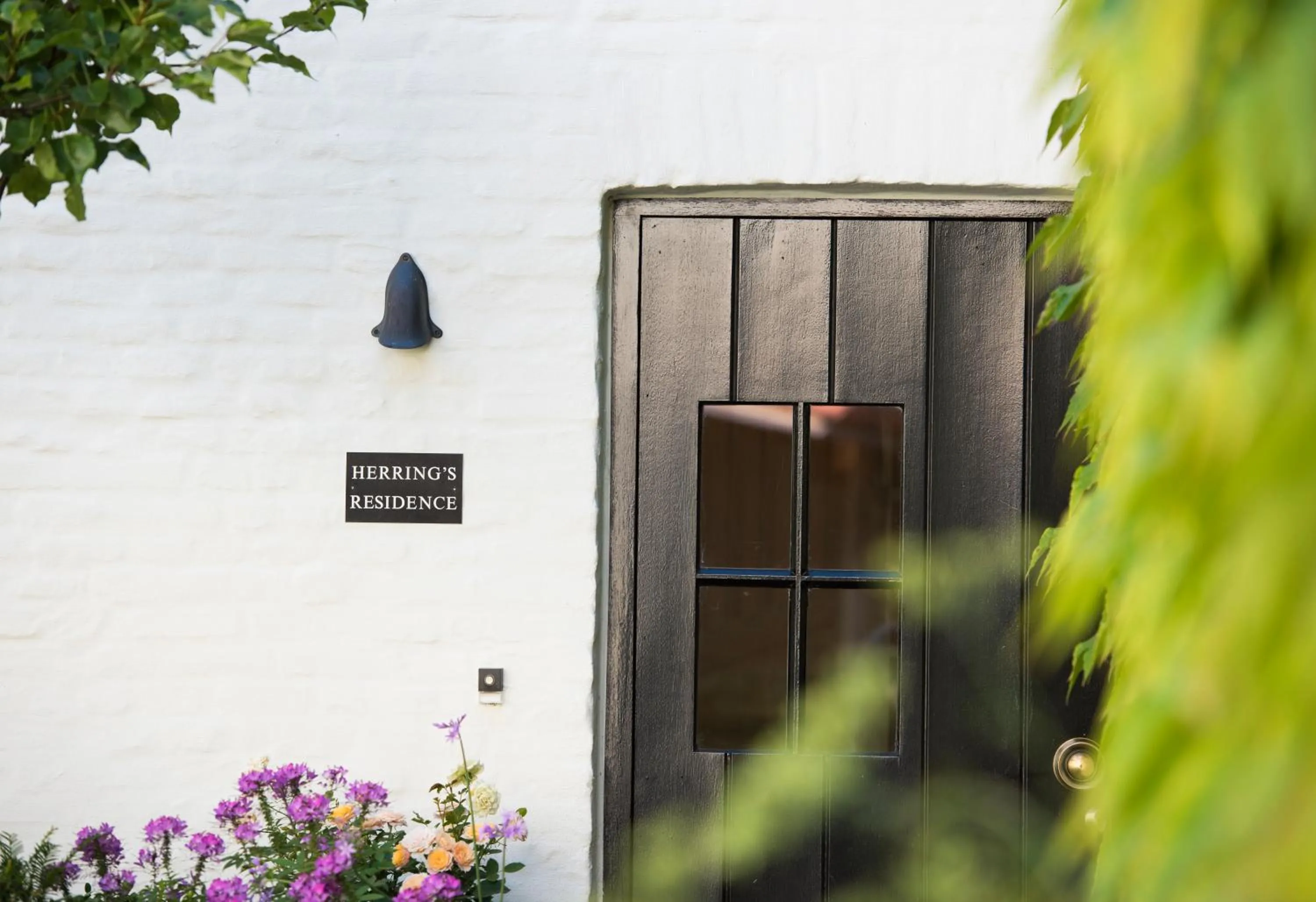 The Herring's Residence - Stylish Private Cottage with Breakfast in Historic Center - Adults-Only