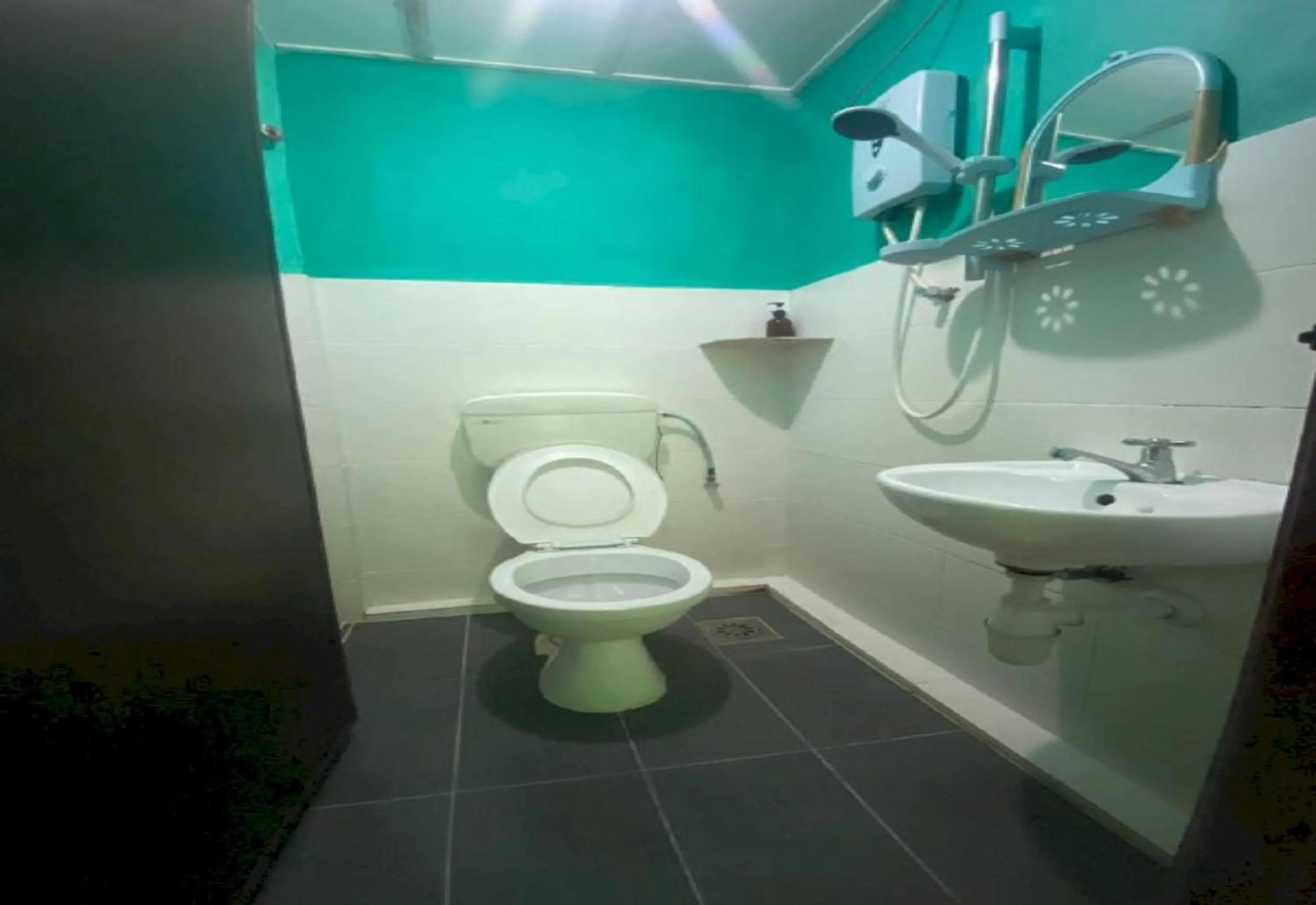 Bathroom in Hotel O Villa Thai