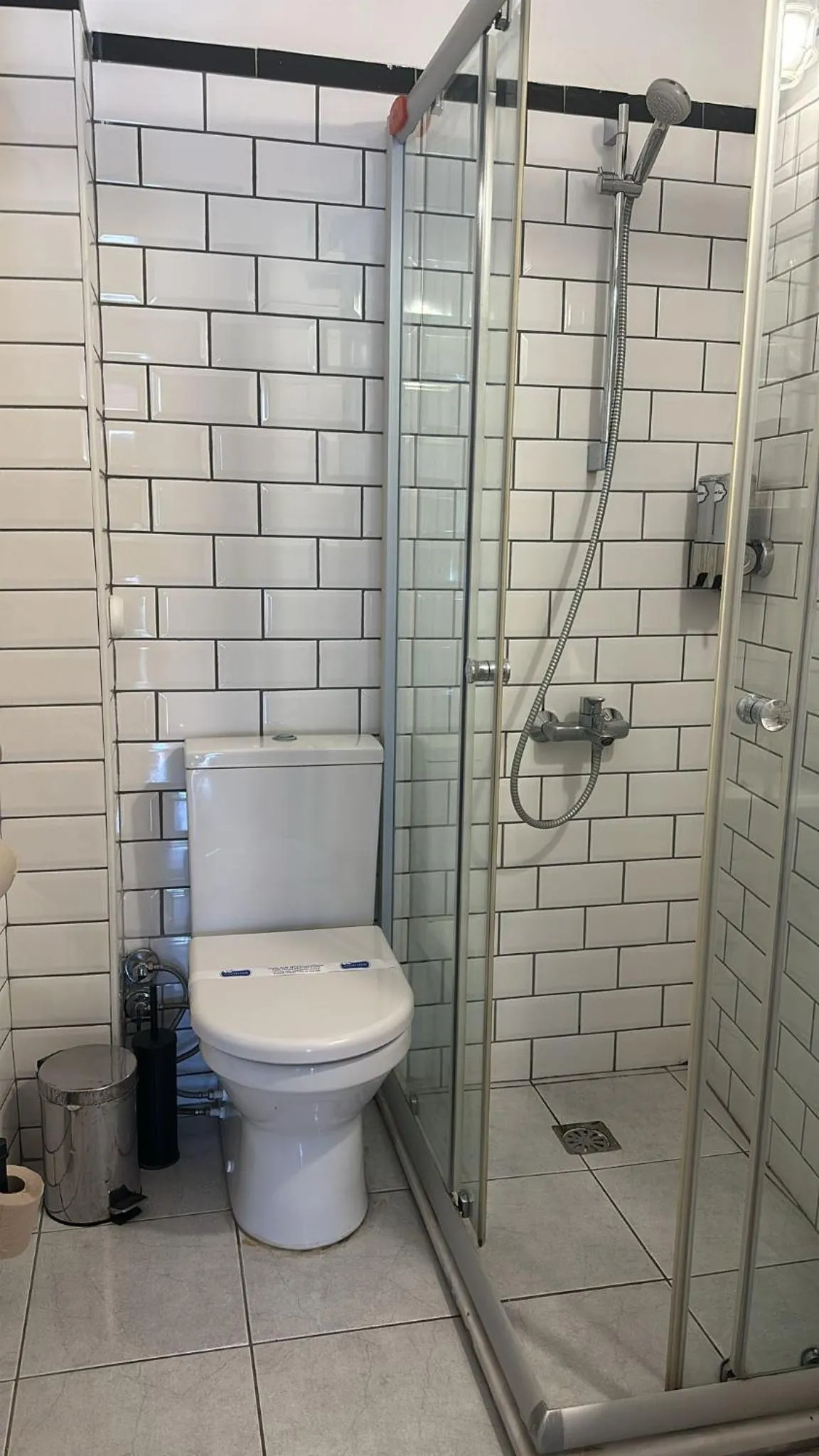 Shower in Rumours Inn