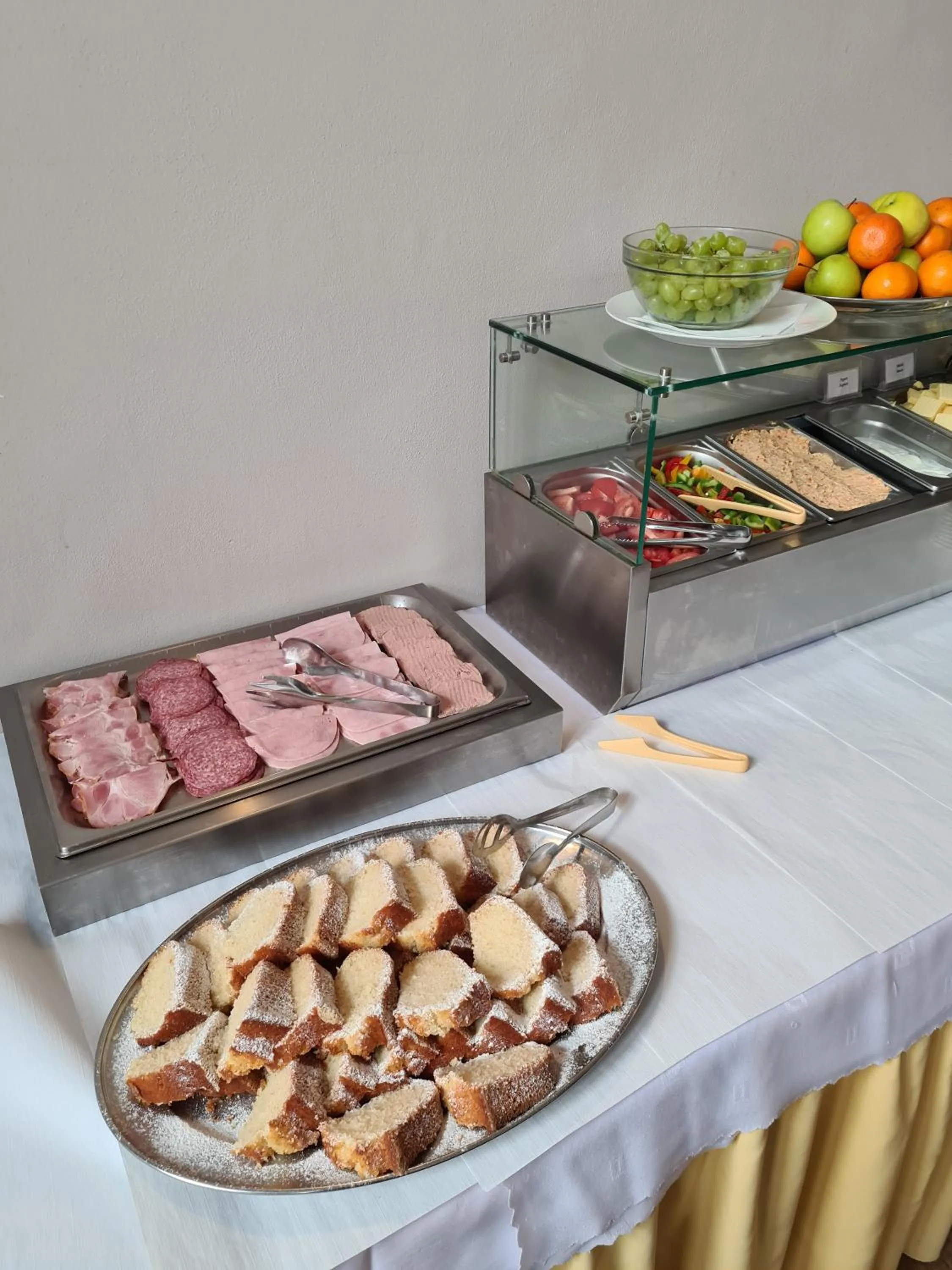 Breakfast in Hotel Grand