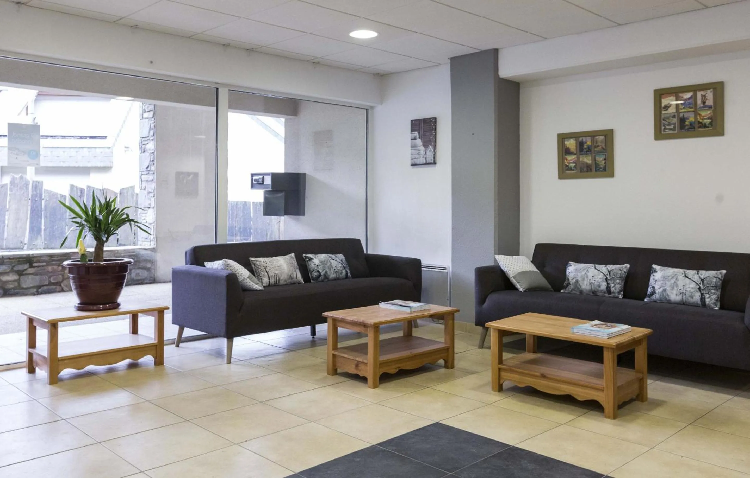 Lobby or reception in Résidence Odalys Soleil d'Aure