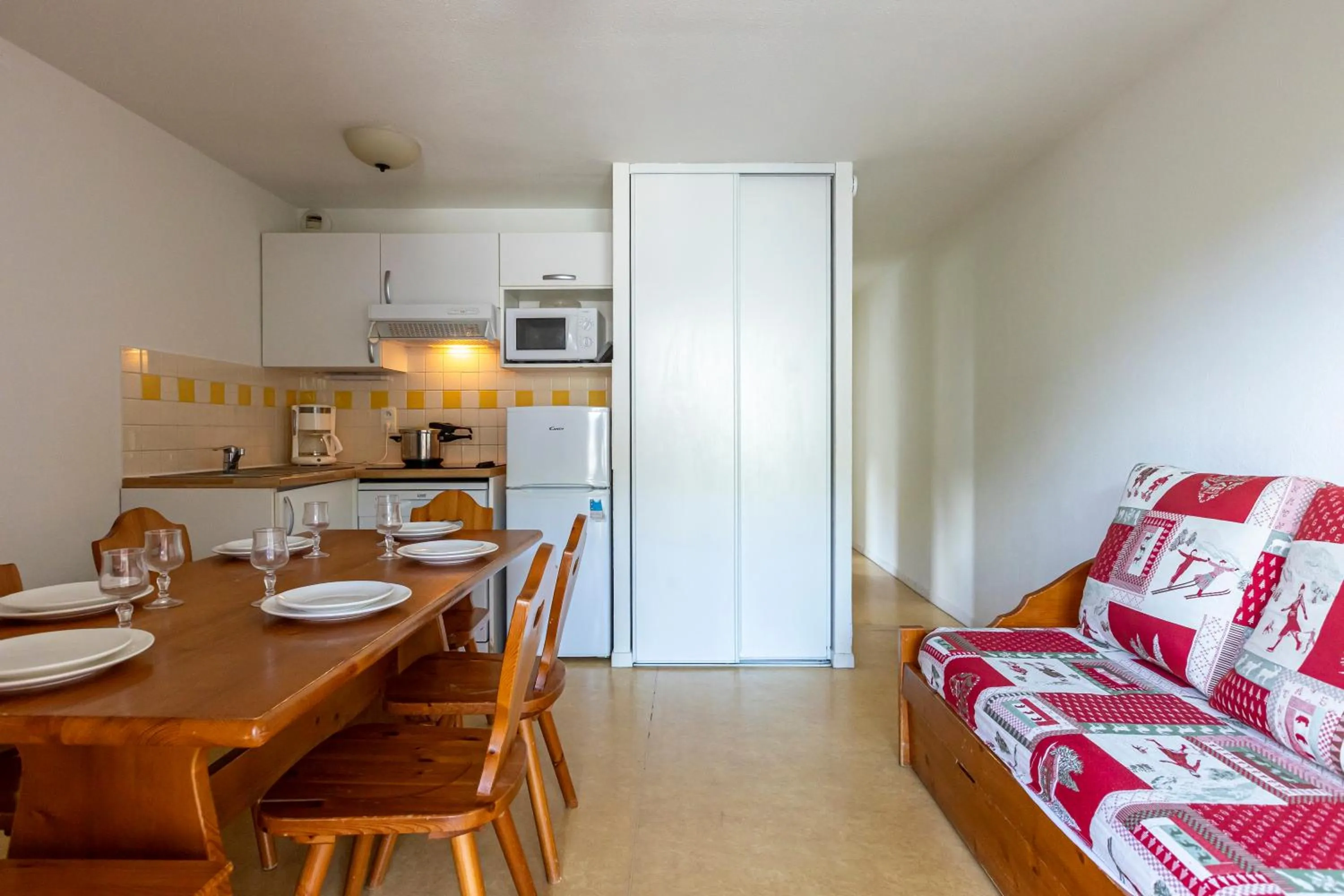 Dining area in Résidence Odalys Soleil d'Aure