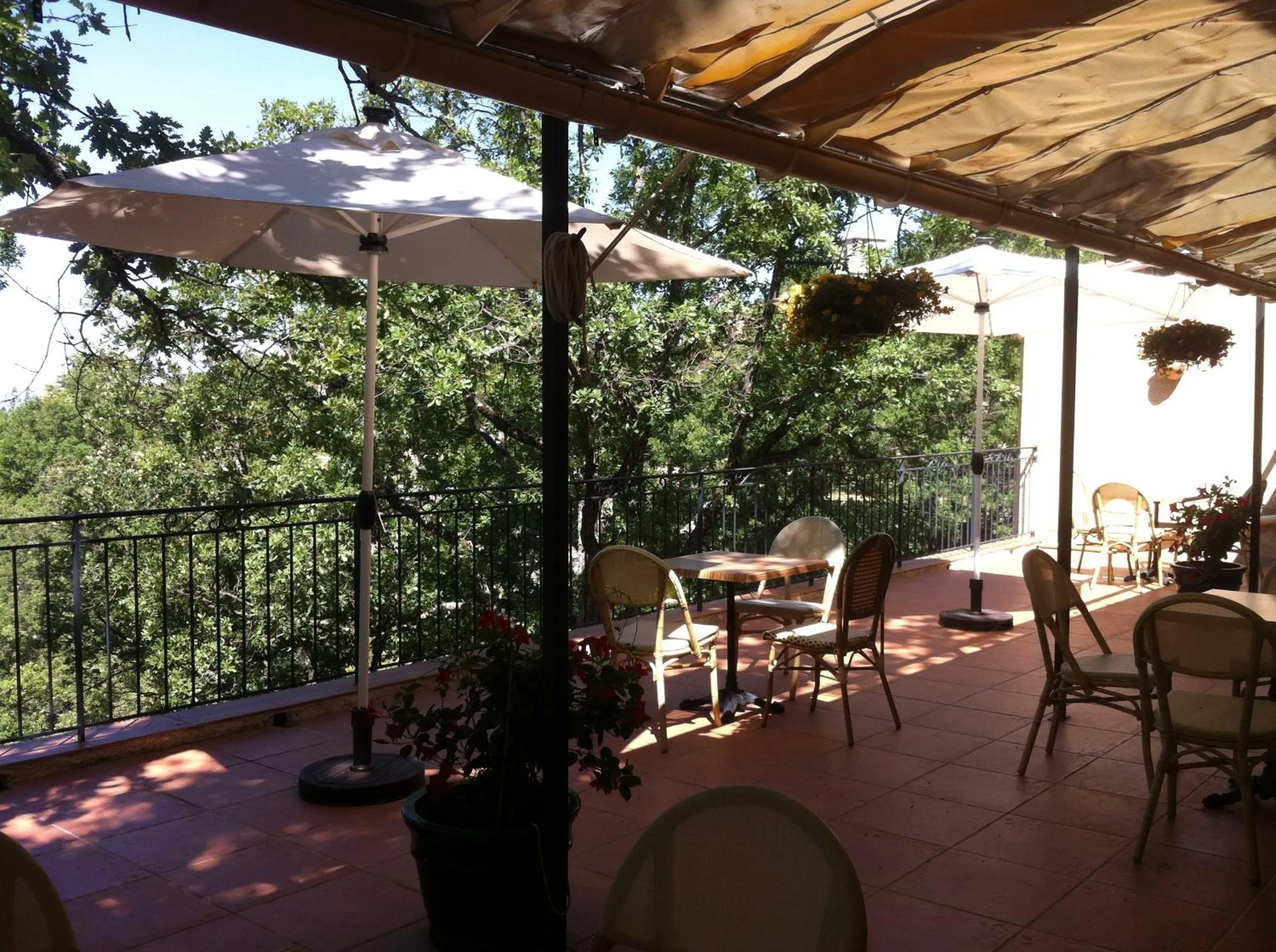 Lake view in Le Bosquet