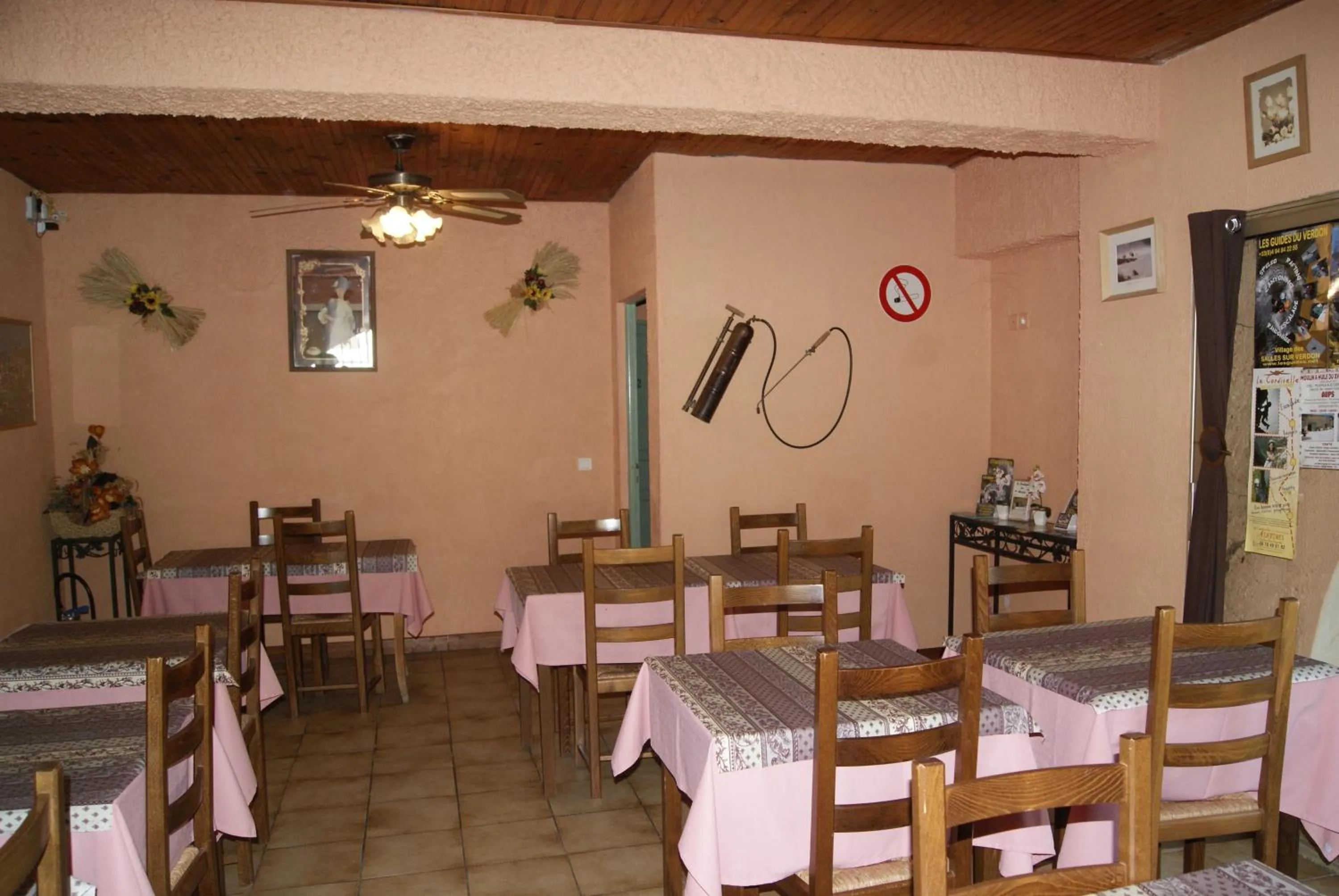 Dining area in Le Bosquet