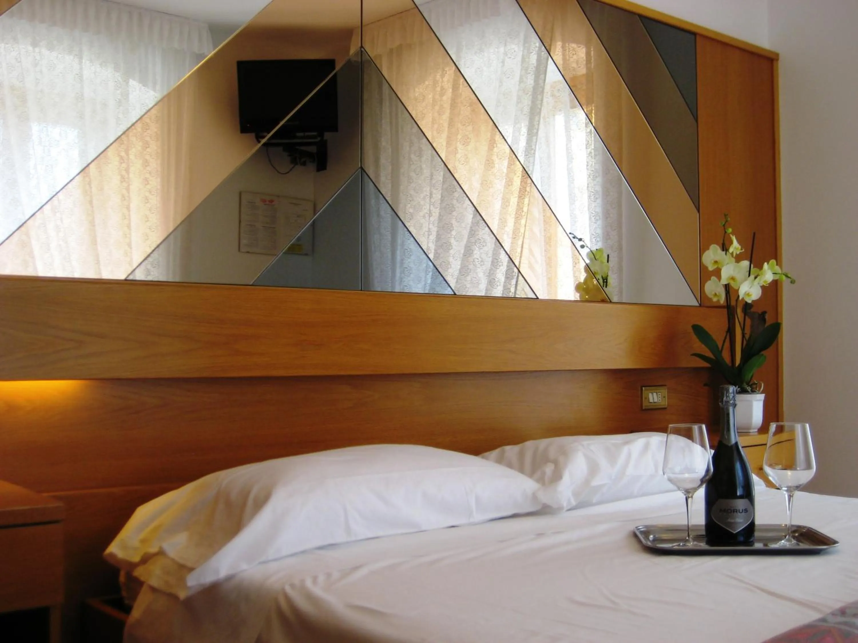 Decorative detail, Bed in Albergo Ristorante Da Neni