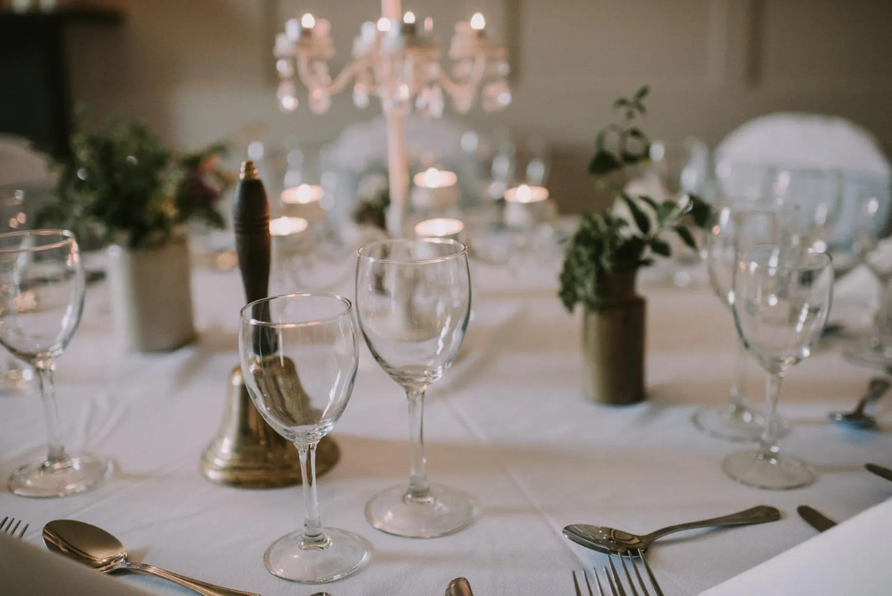 Food and drinks in Royal Valentia Hotel