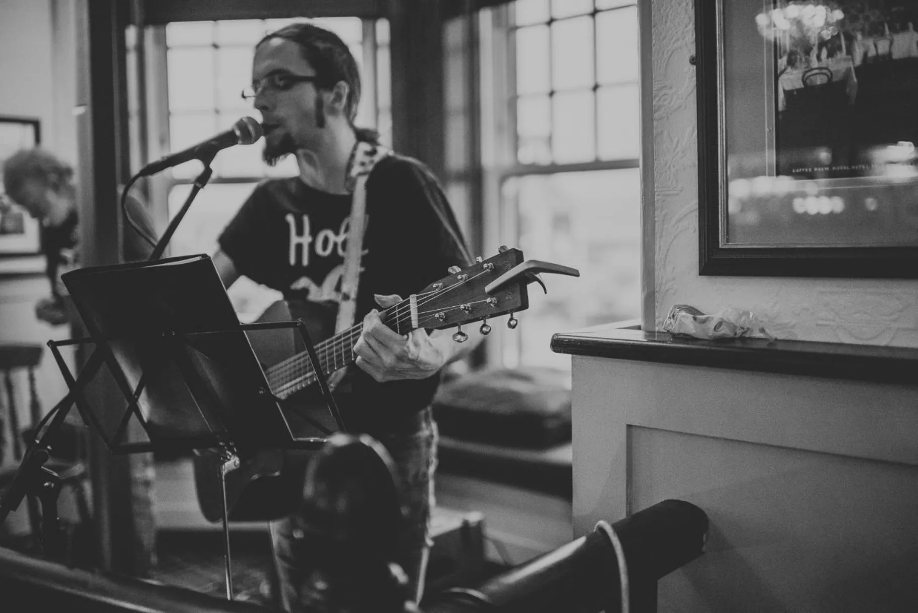 Evening entertainment in Royal Valentia Hotel