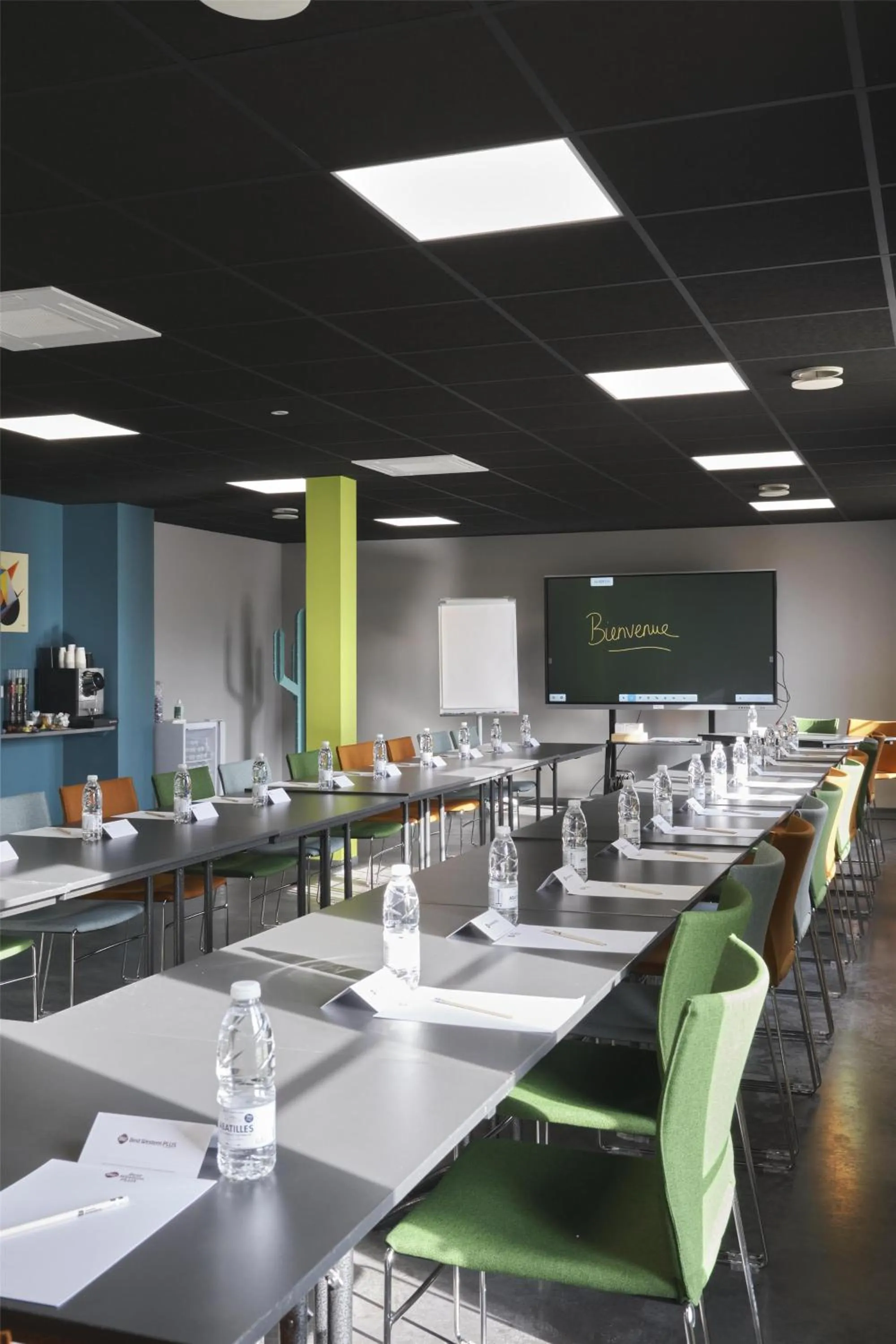Meeting/conference room in Best Western Plus Le Canard sur le Toit