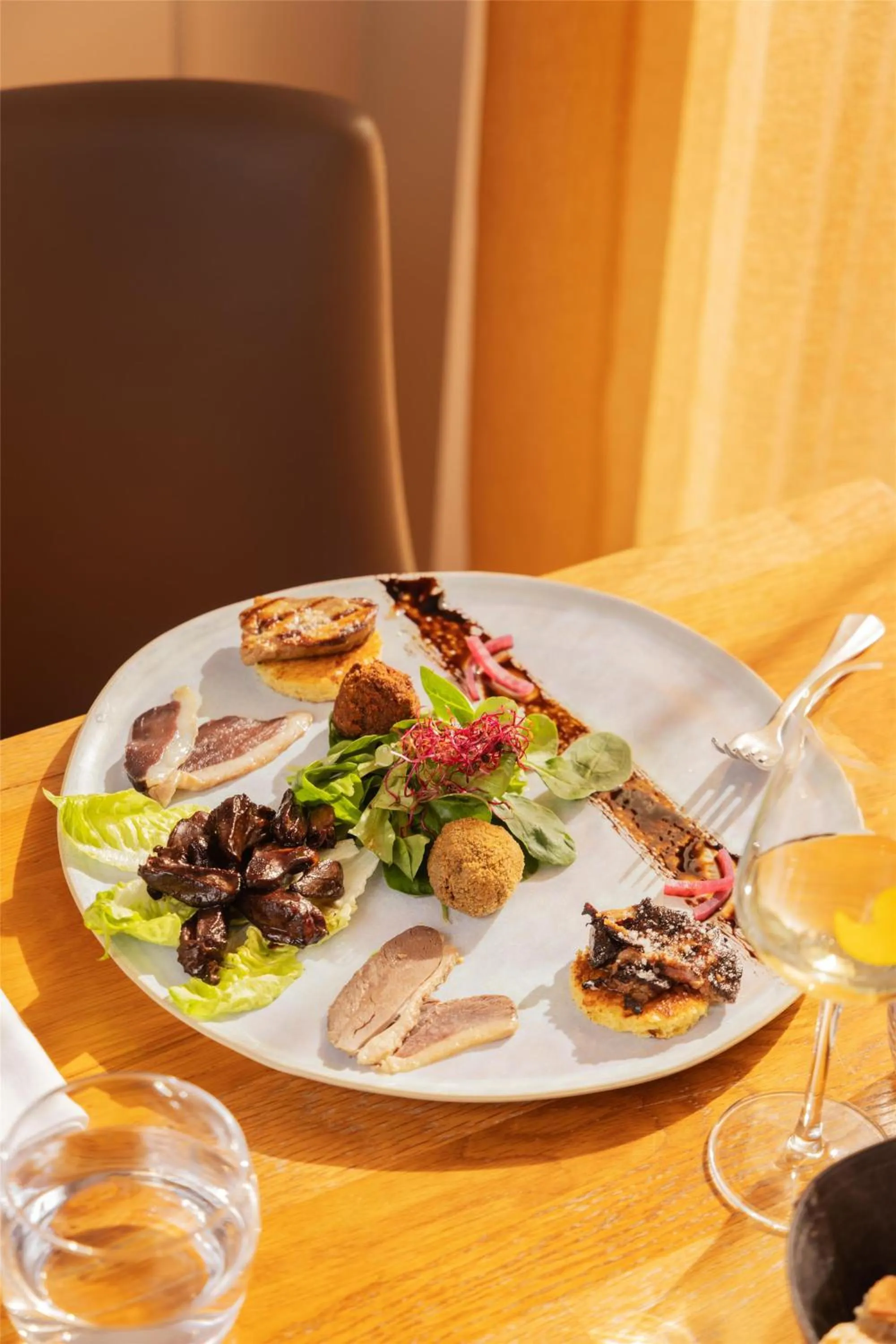 Restaurant/places to eat in Best Western Plus Le Canard sur le Toit