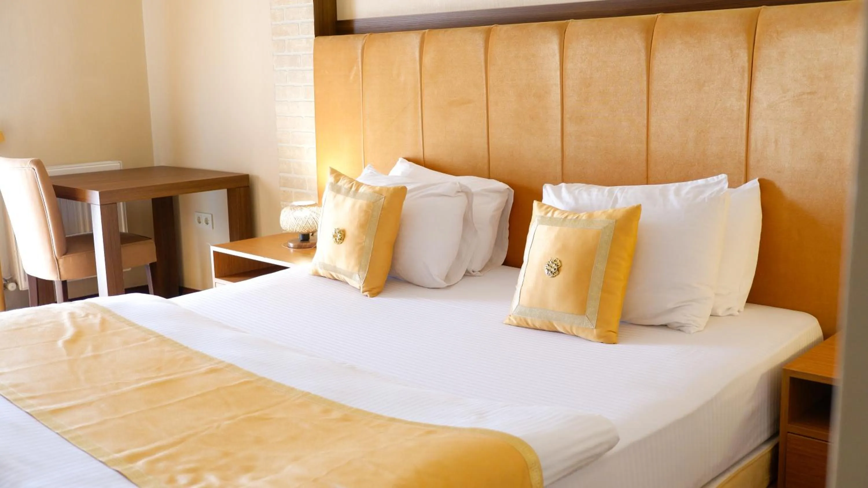 Bed in Hotel Labella Bergama