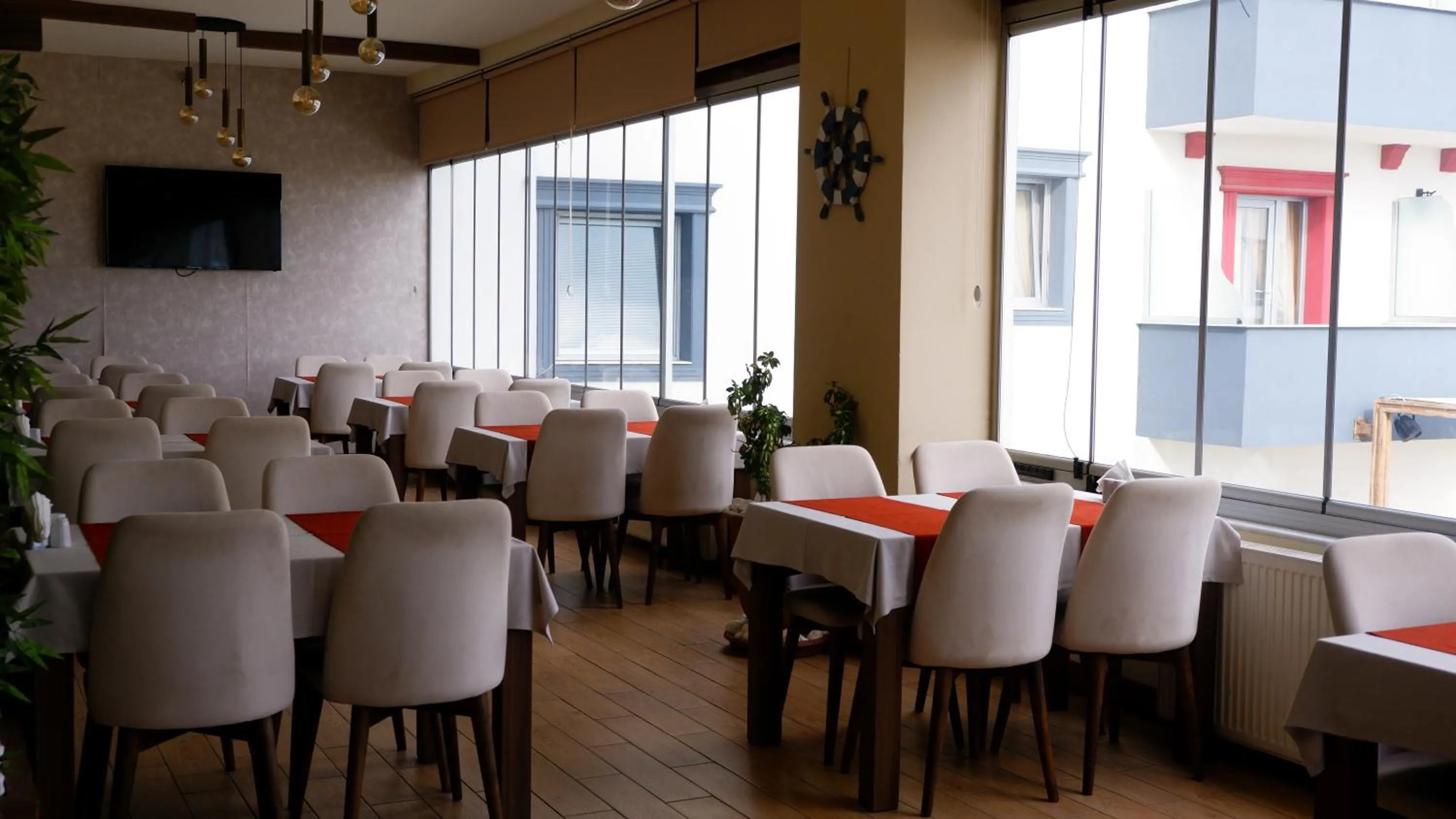 Restaurant/places to eat in Hotel Labella Bergama