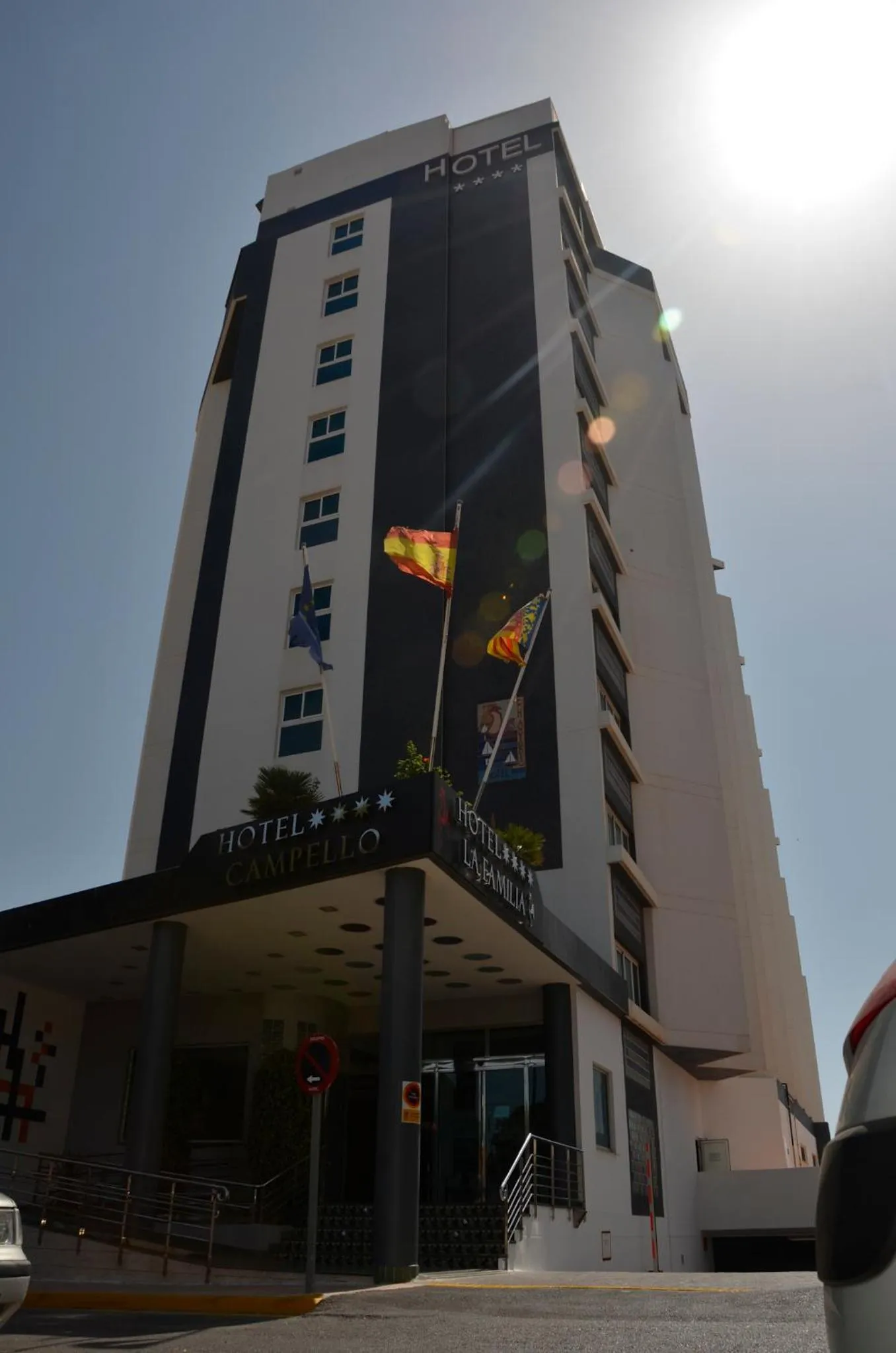 Property building in La Familia Gallo Rojo