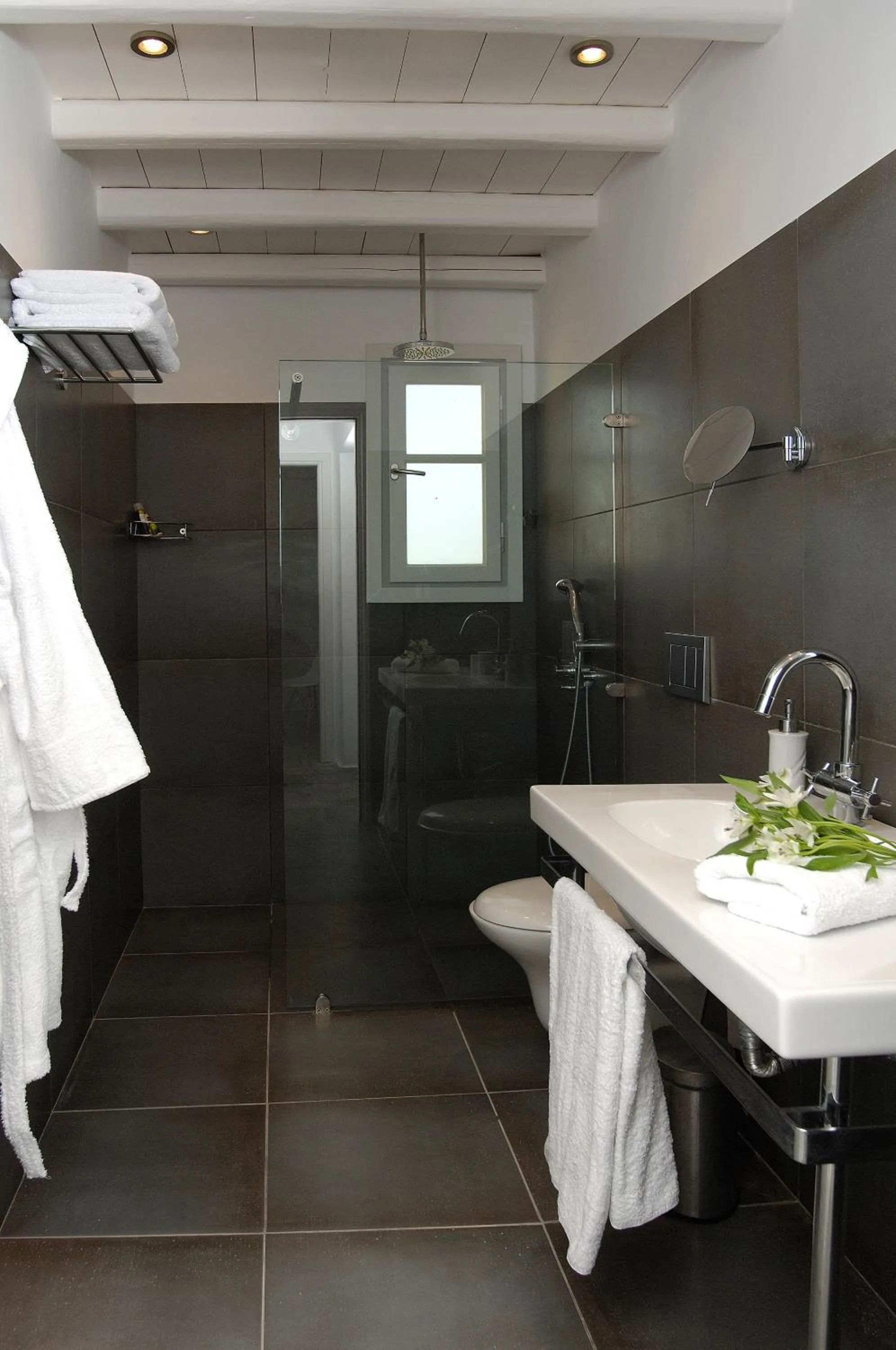 Bathroom in Kapetan Tasos Suites
