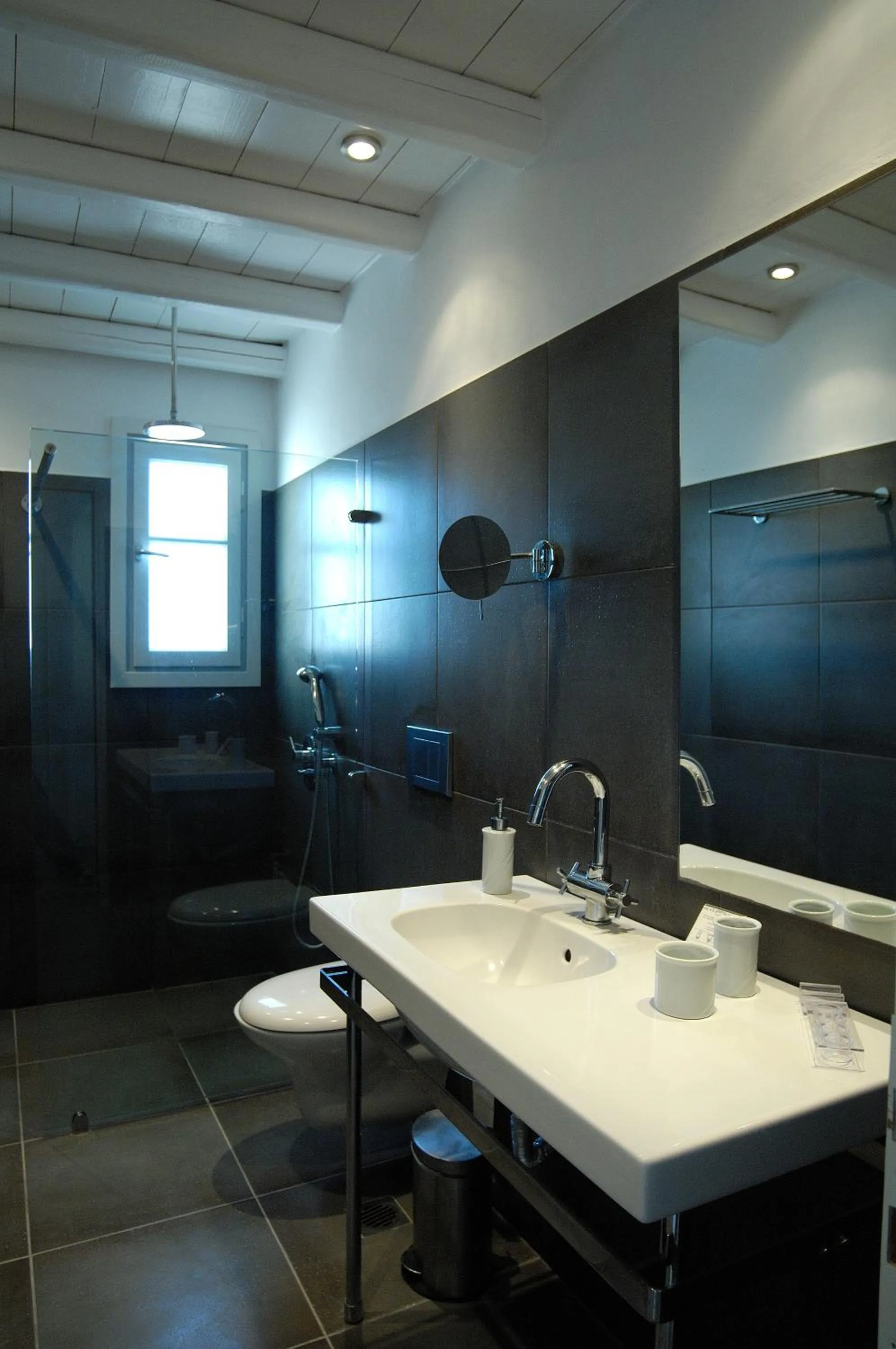 Bathroom in Kapetan Tasos Suites