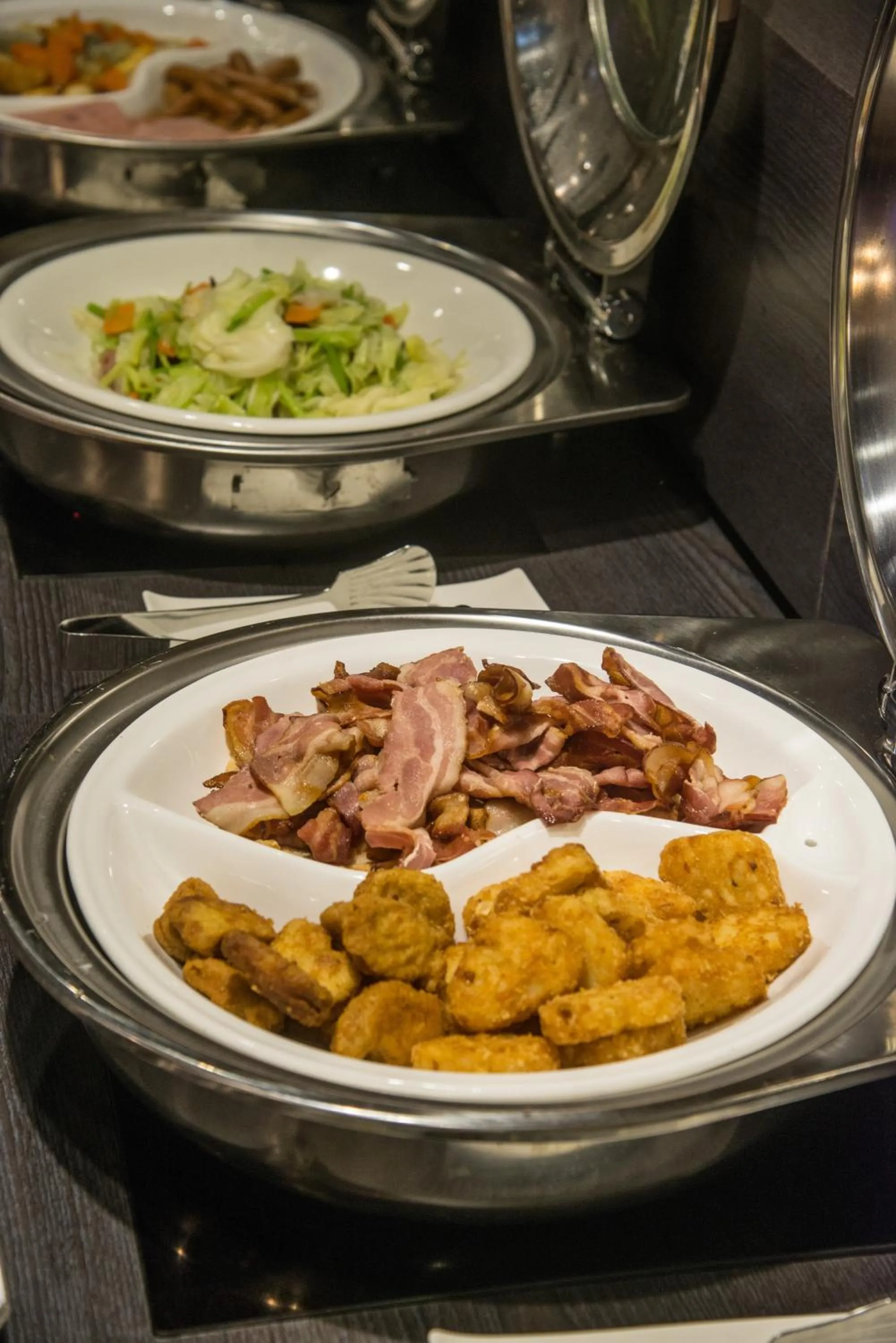 Buffet breakfast in Simple + Hotel