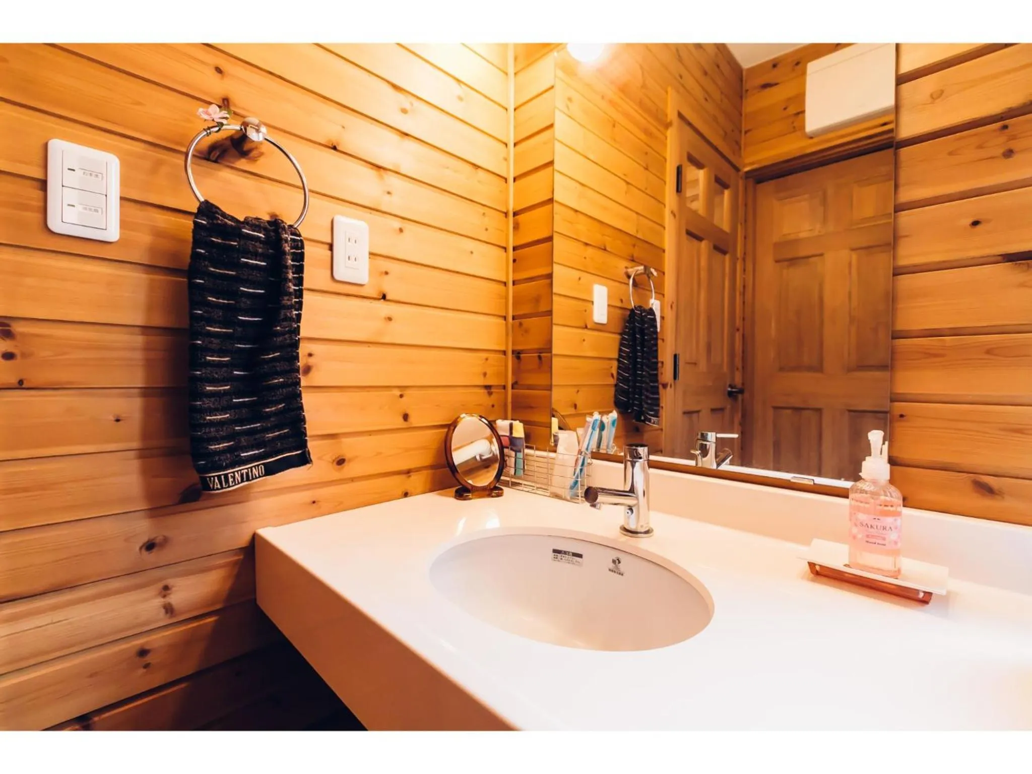 Bathroom in LAKE view PRIVATE log house