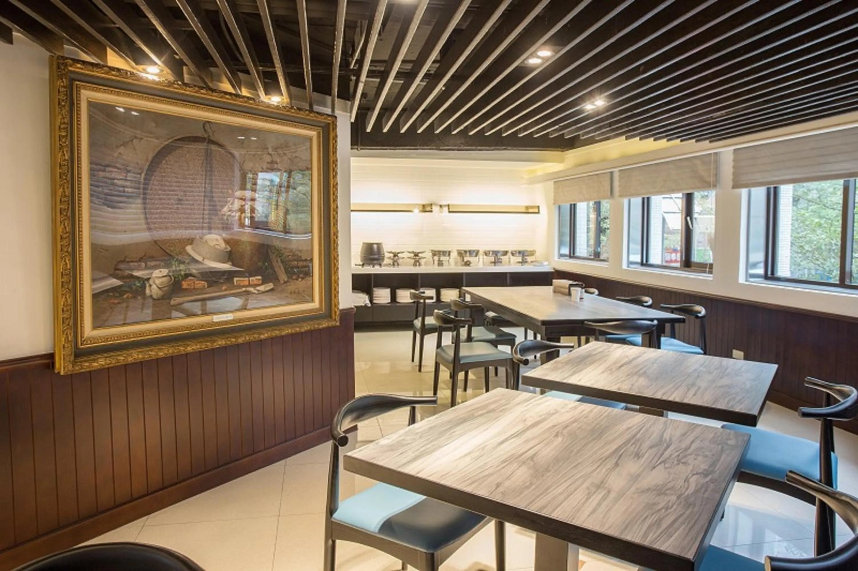 Seating area in Rainbow Hotel