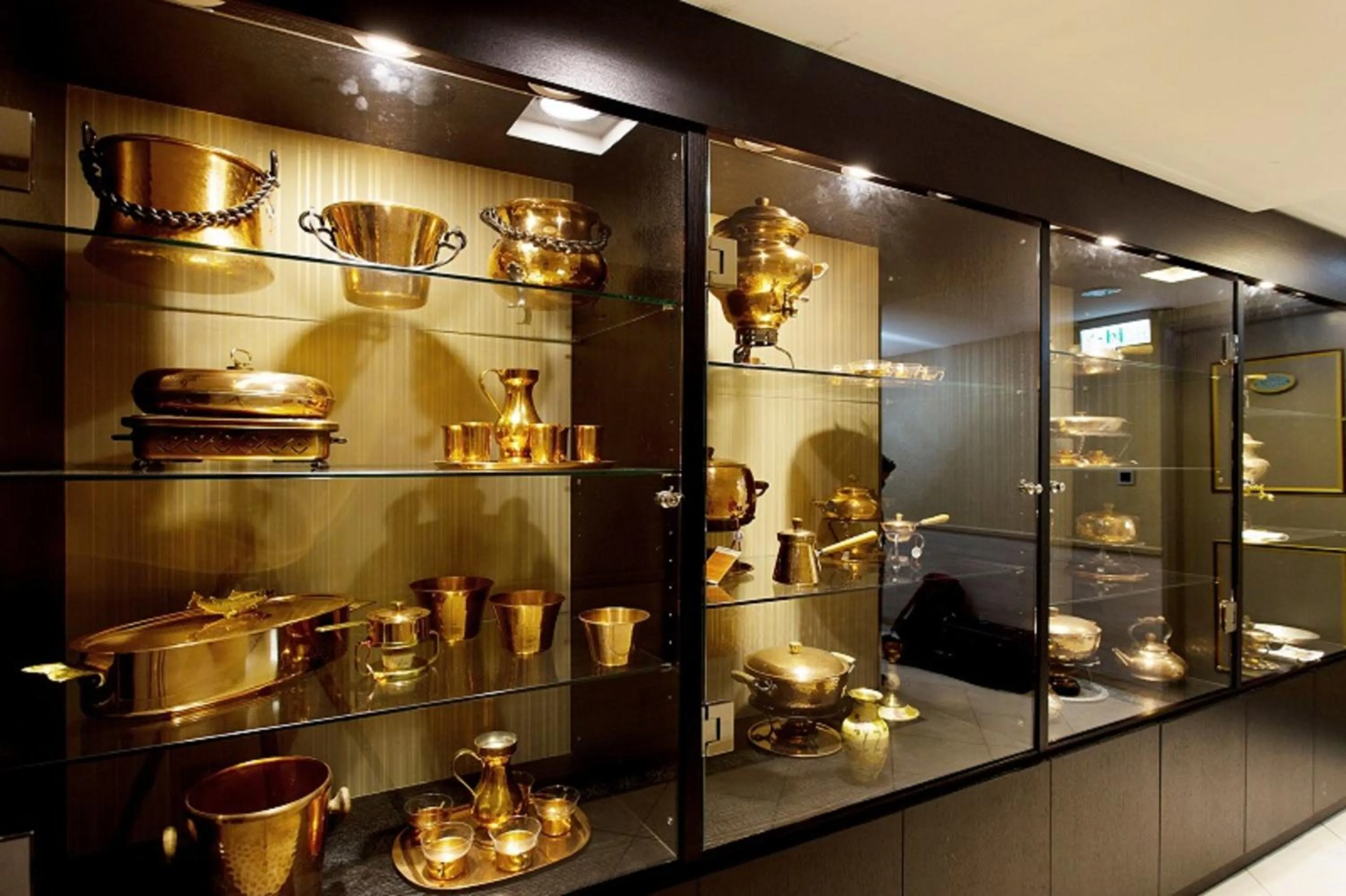 Decorative detail in Rainbow Hotel