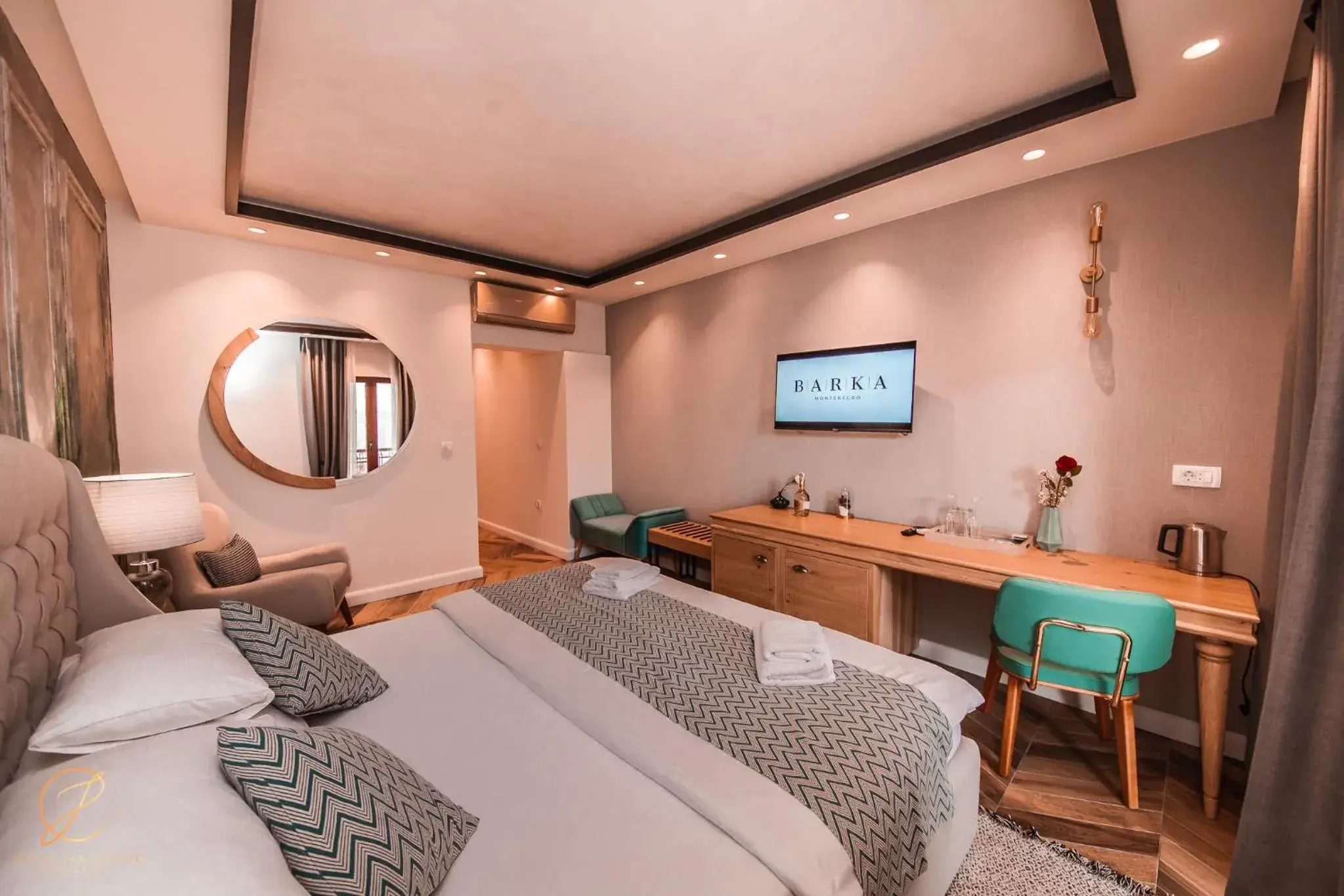 Deluxe Double Room with Balcony and Sea View in Barka B'n'B - Elegant Seaview Rooms Deluxe Double Room with Balcony and Sea View in Barka B'n'B - Elegant Seaview Rooms