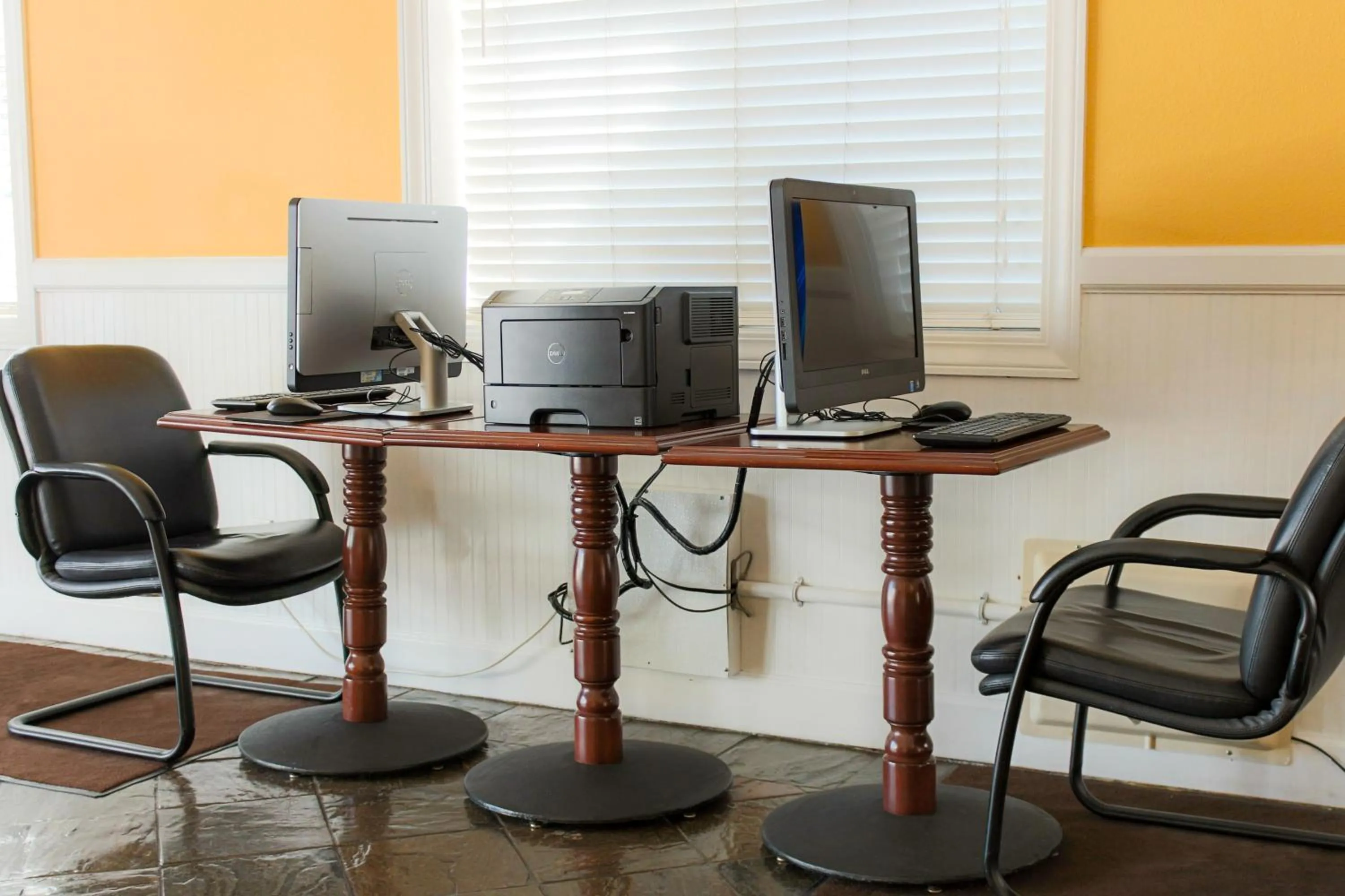 Business facilities in Hilton Vacation Club Grand Beach Orlando