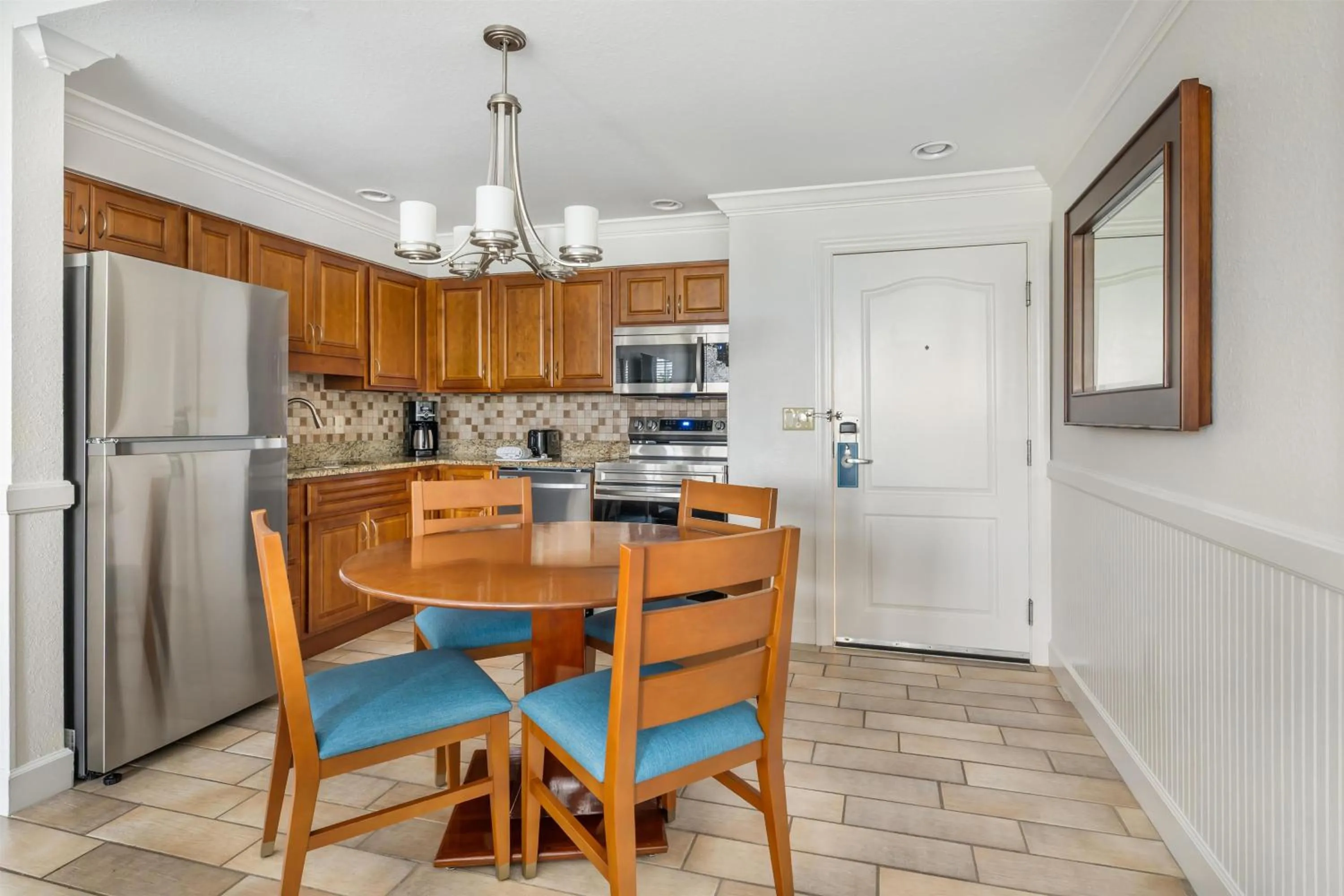 Kitchen or kitchenette in Hilton Vacation Club Grand Beach Orlando