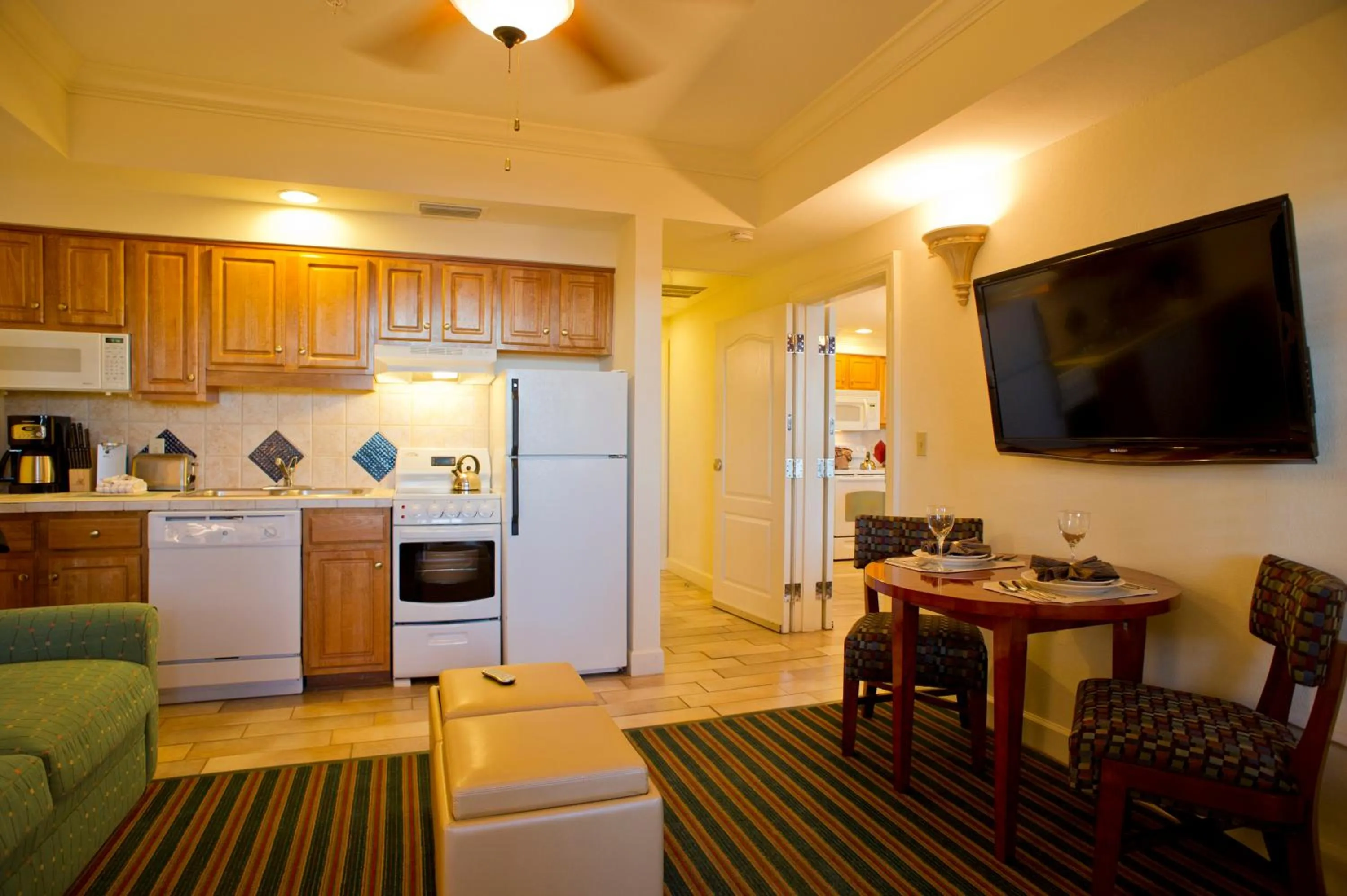 TV and multimedia in Hilton Vacation Club Grand Beach Orlando