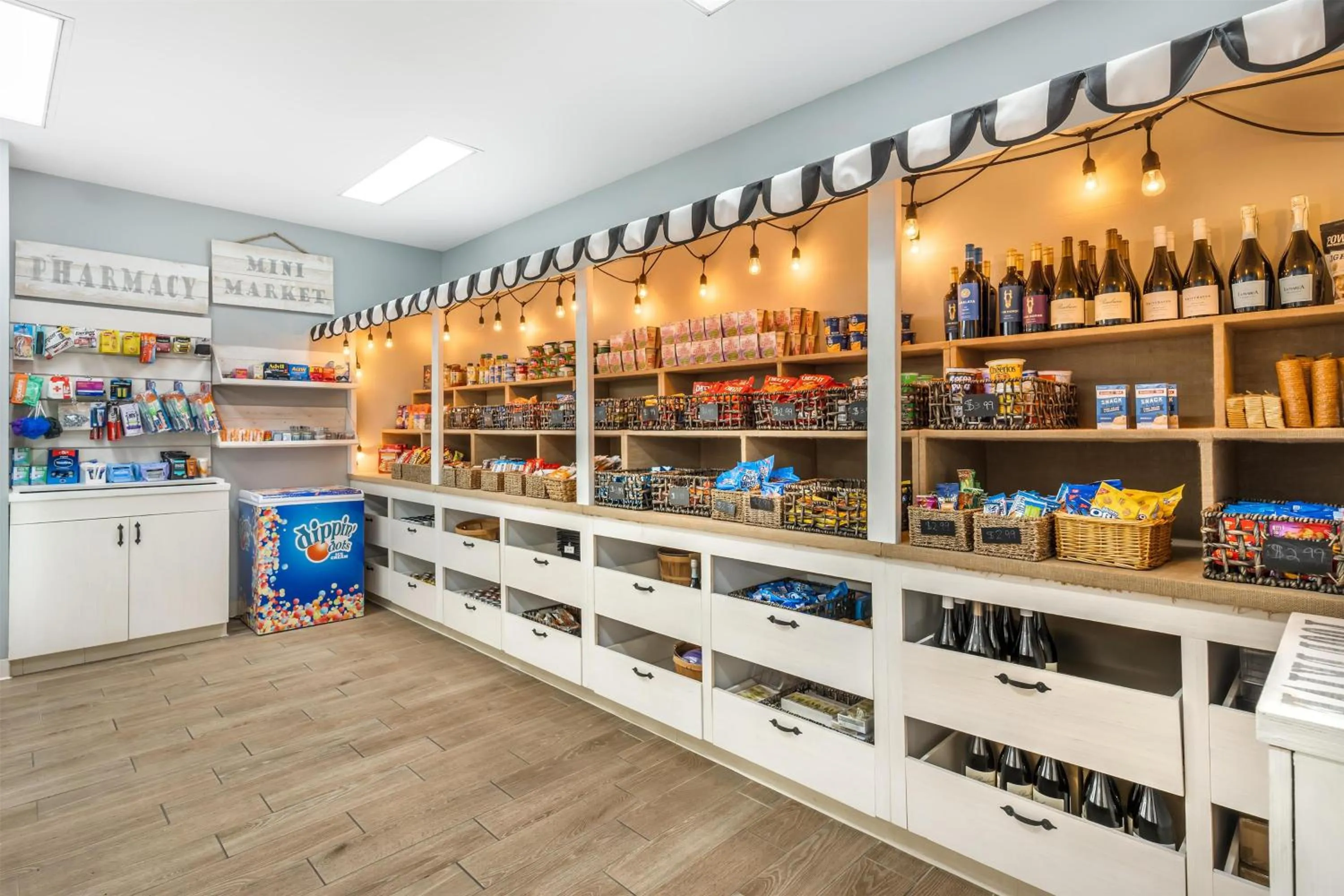 Restaurant/places to eat in Hilton Vacation Club Grand Beach Orlando