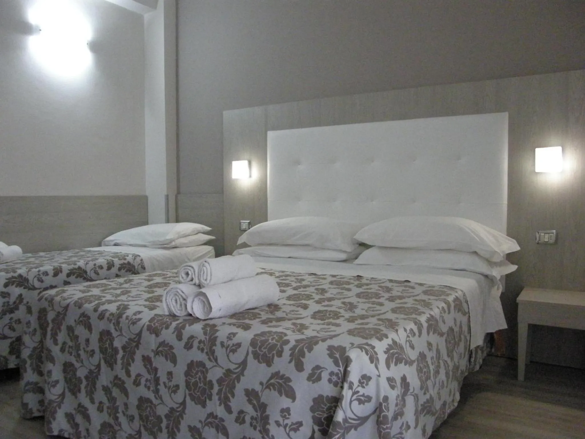 Photo of the whole room, Bed in Hotel Stefan Room & Breakfast