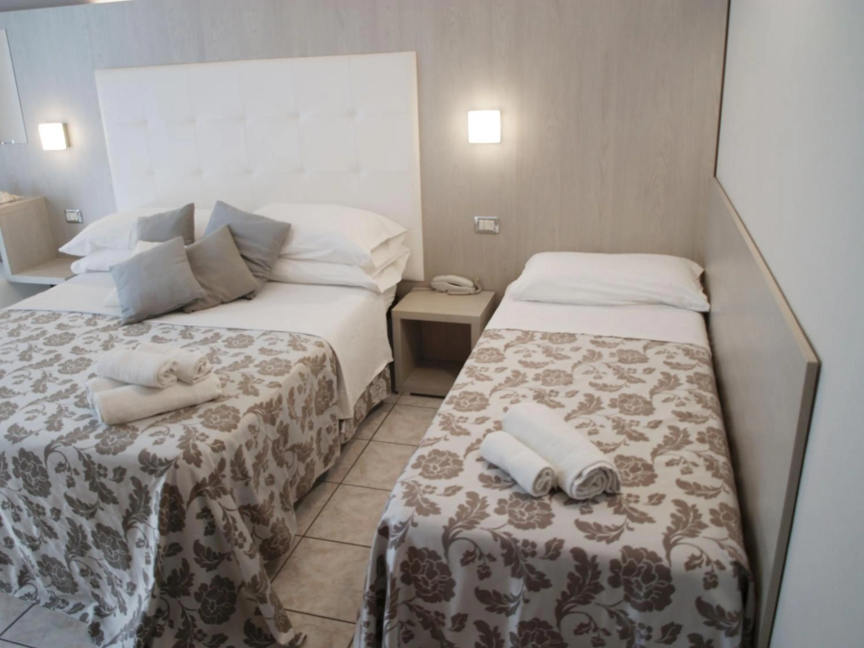 Bed in Hotel Stefan Room & Breakfast