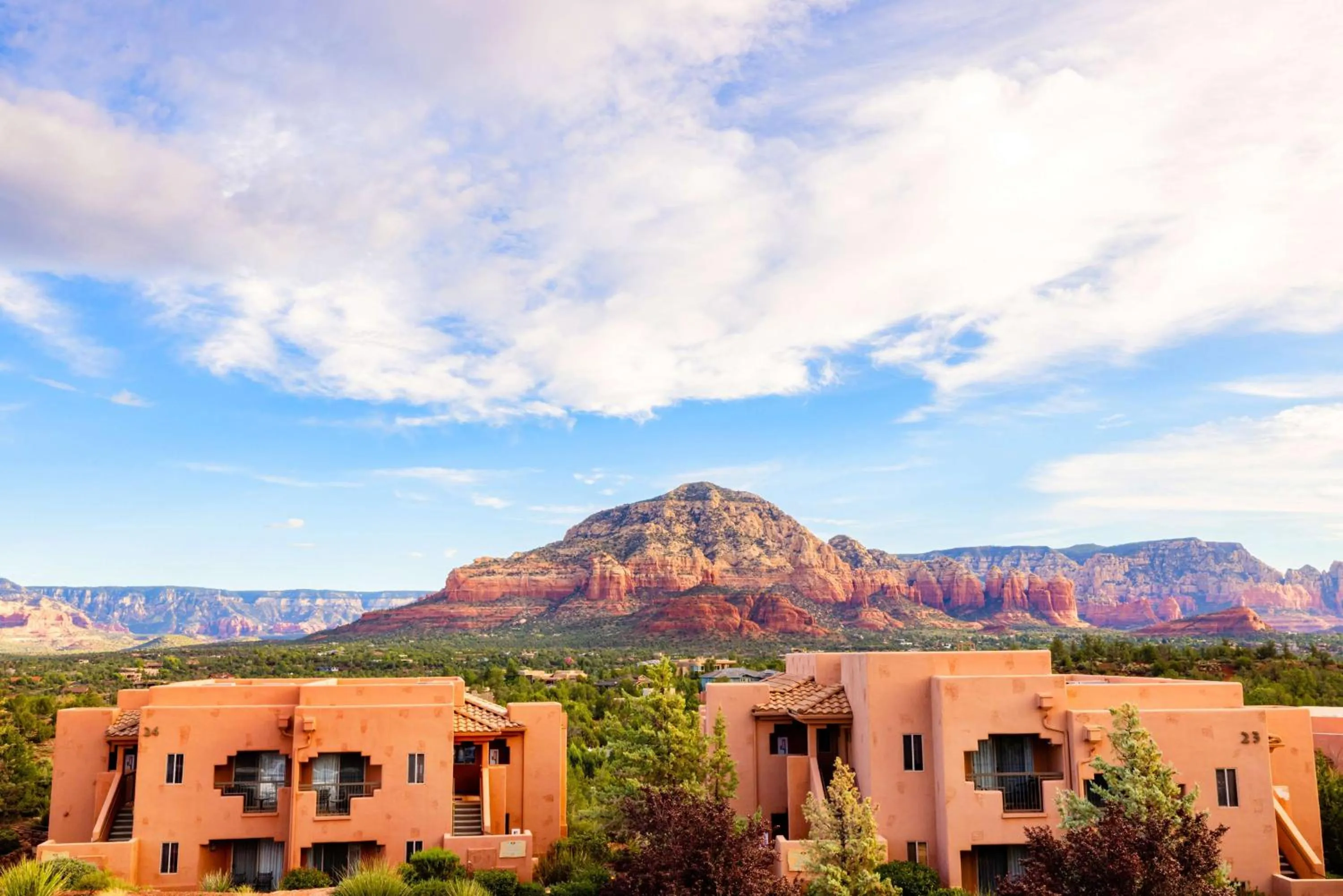Property building in Hilton Vacation Club Sedona Summit