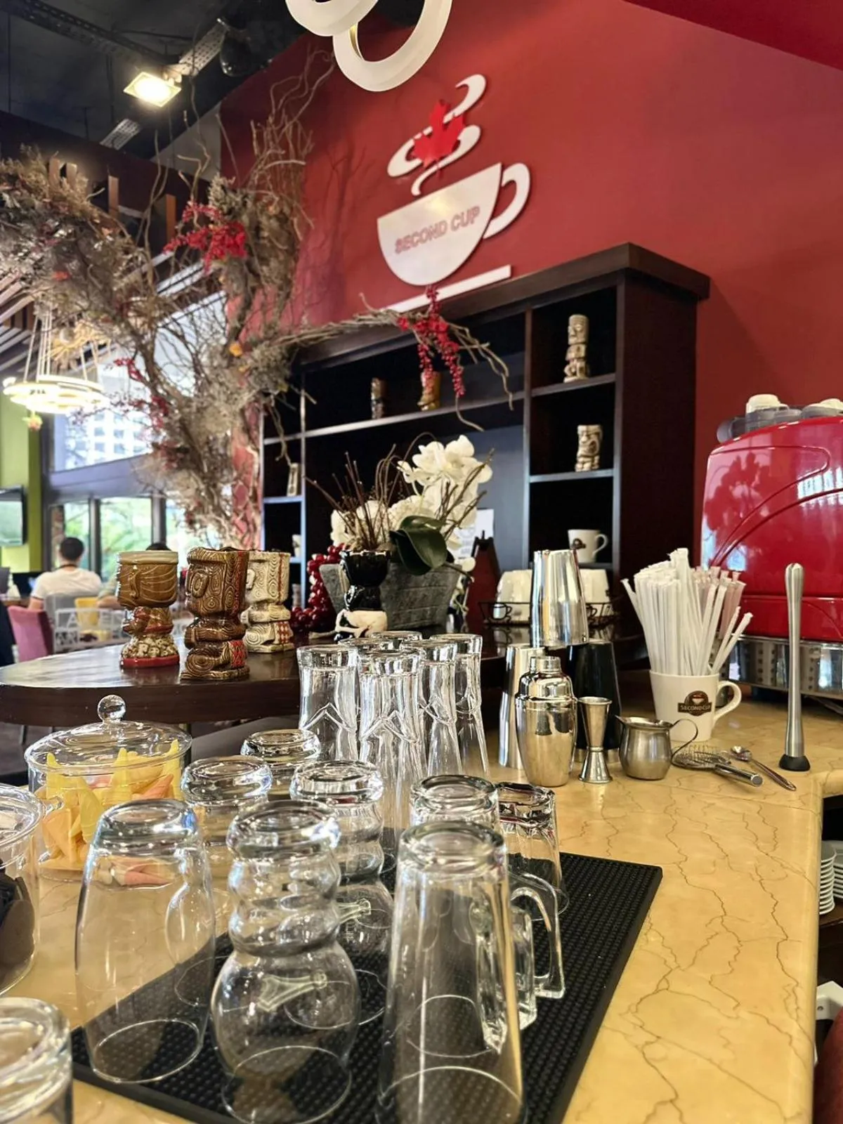 Restaurant/places to eat in Jouhayna Hotel&Suite