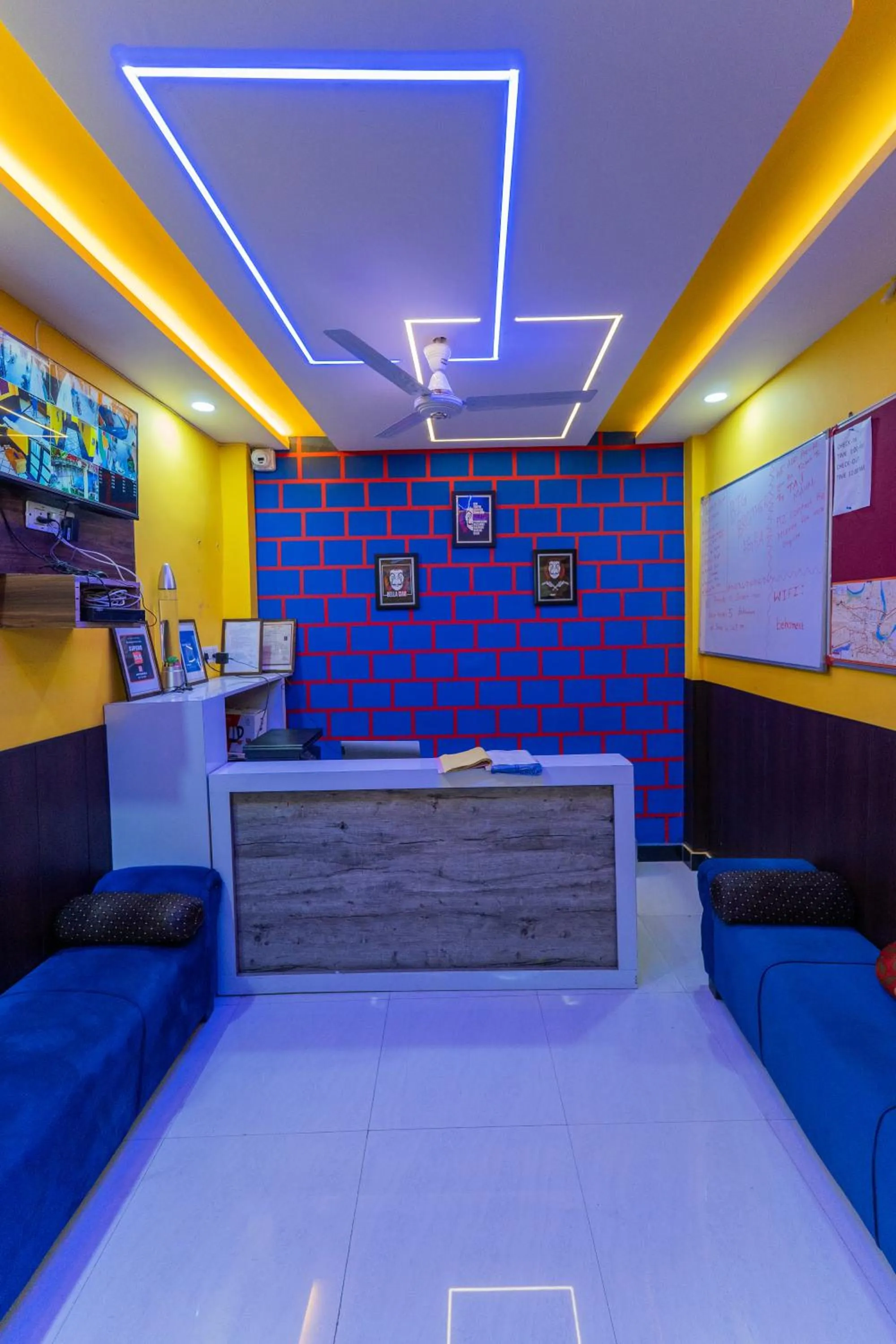 Big Brother hostel Hotel