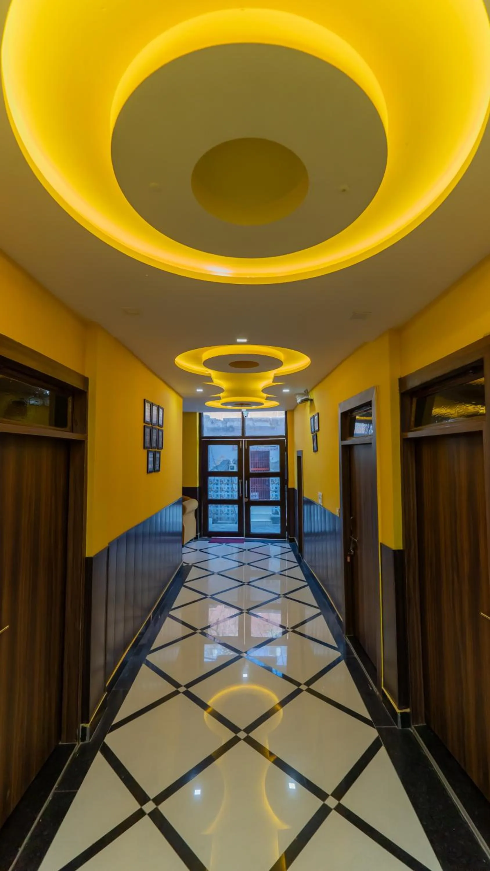 Big Brother hostel Hotel