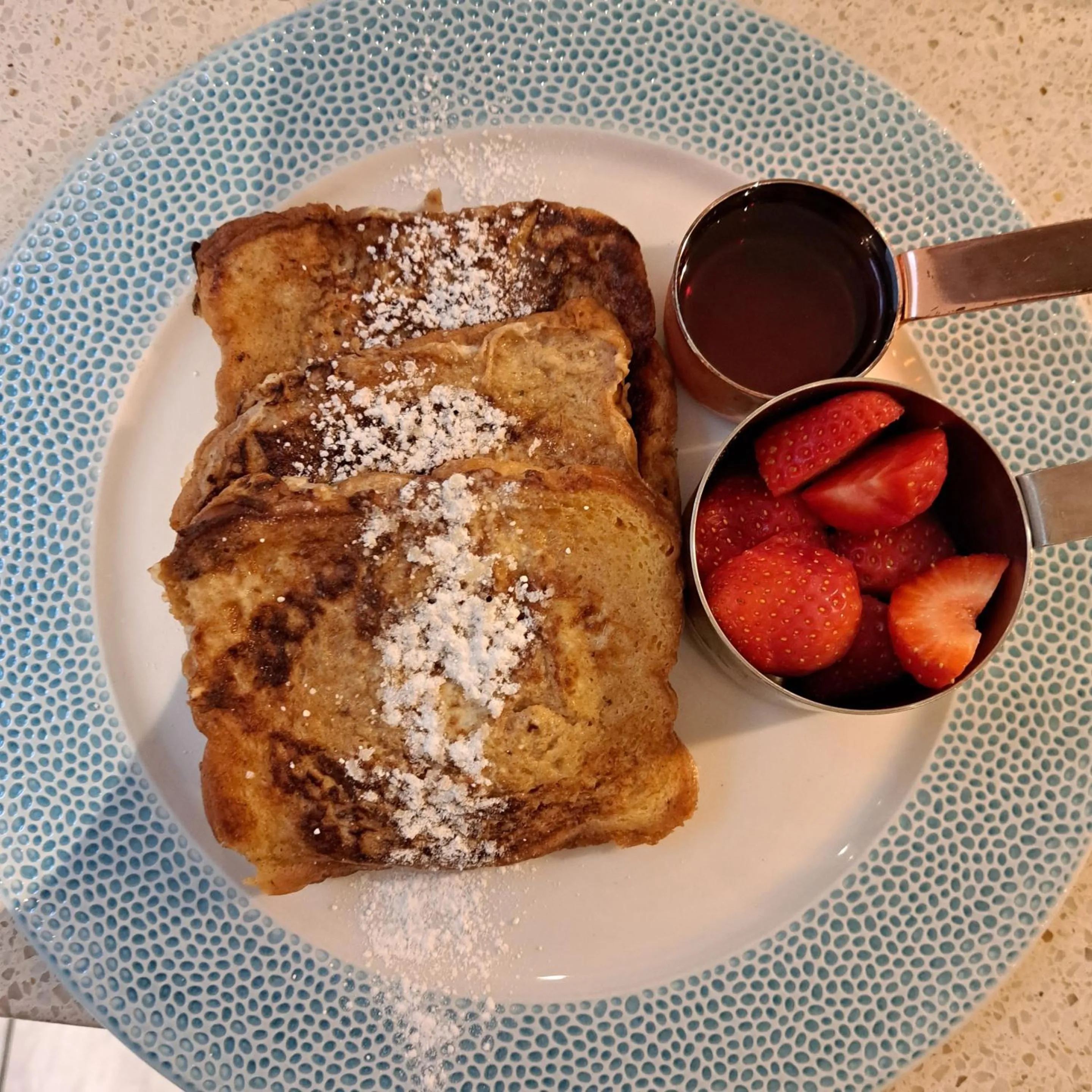 Breakfast in Waterfront House