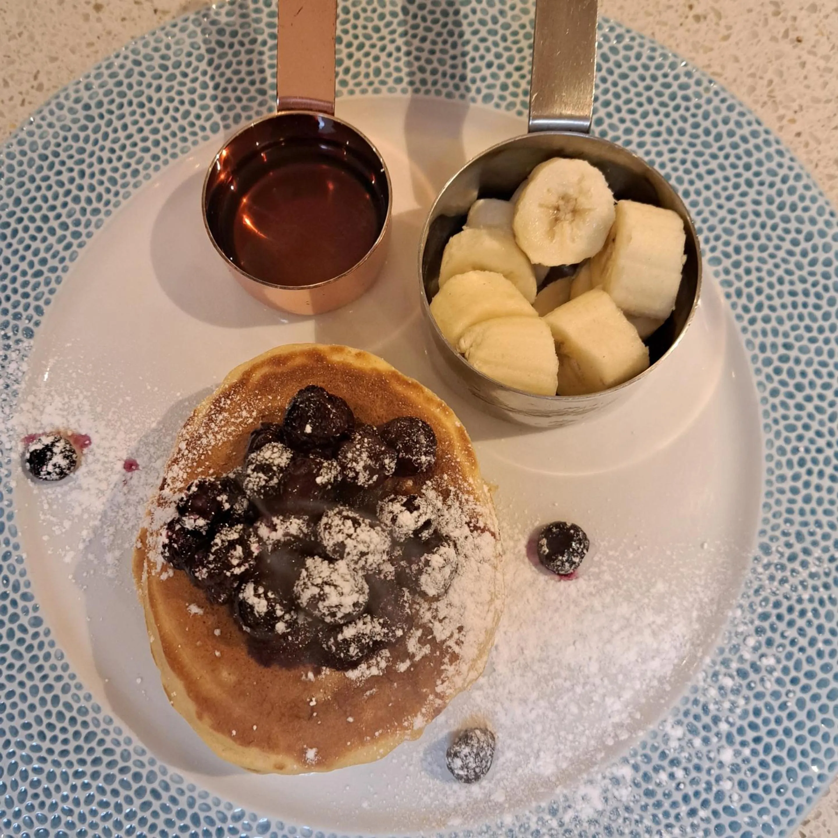 Breakfast in Waterfront House