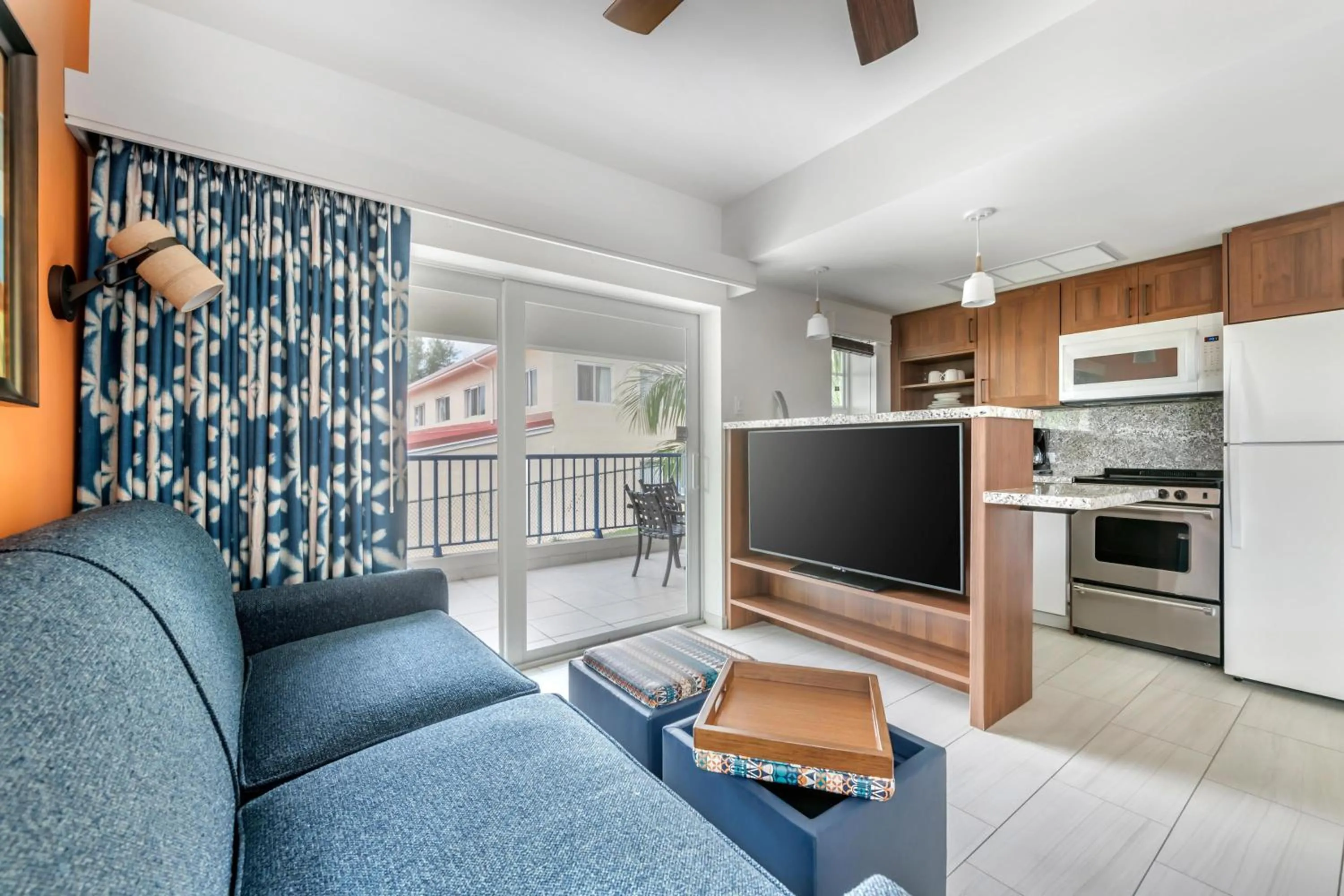 Kitchen or kitchenette in Hilton Vacation Club Flamingo Beach Sint Maarten