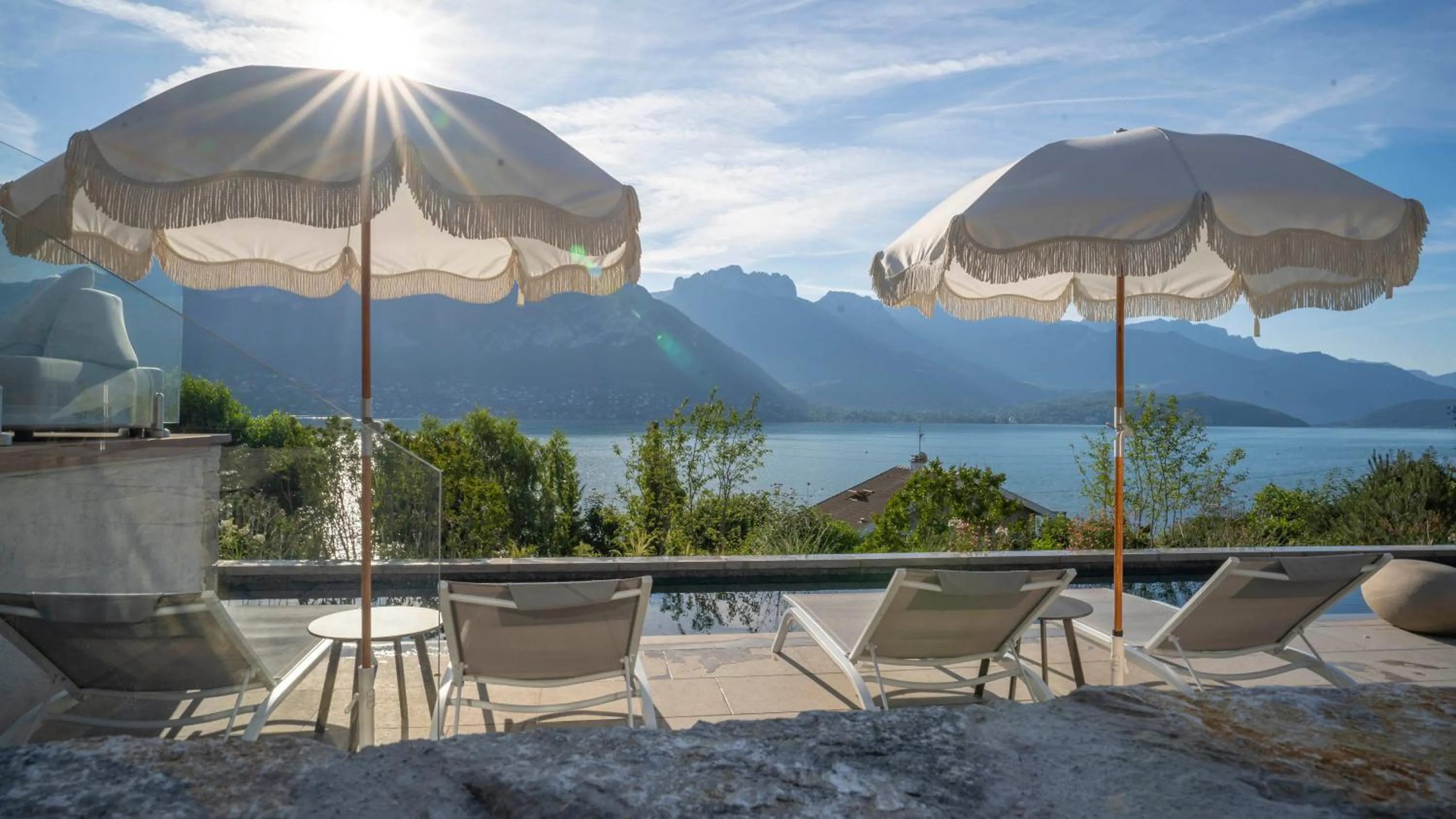 Lake view in Hôtel Beauregard, The Originals Relais