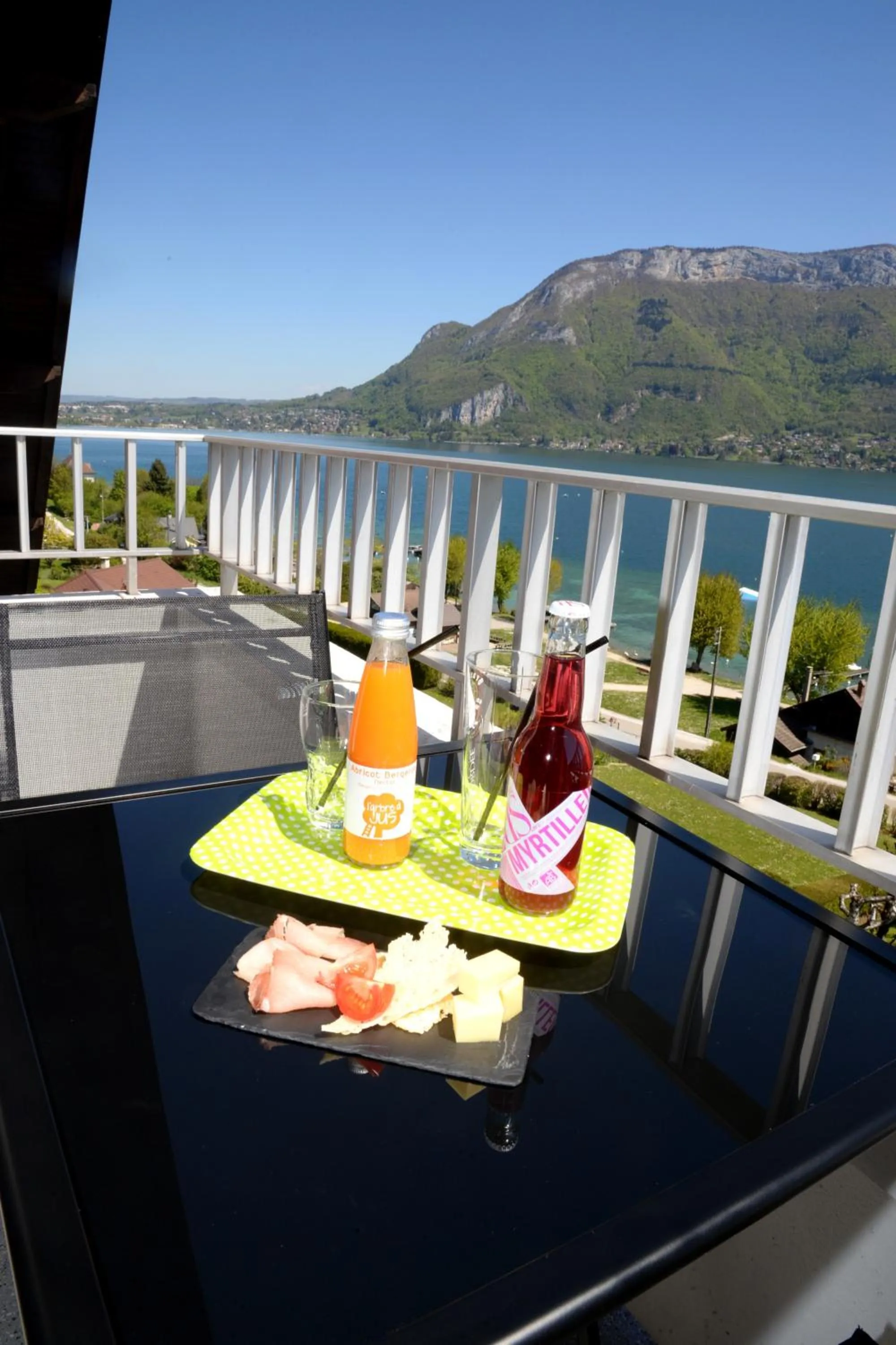 Balcony/Terrace in Hôtel Beauregard, The Originals Relais