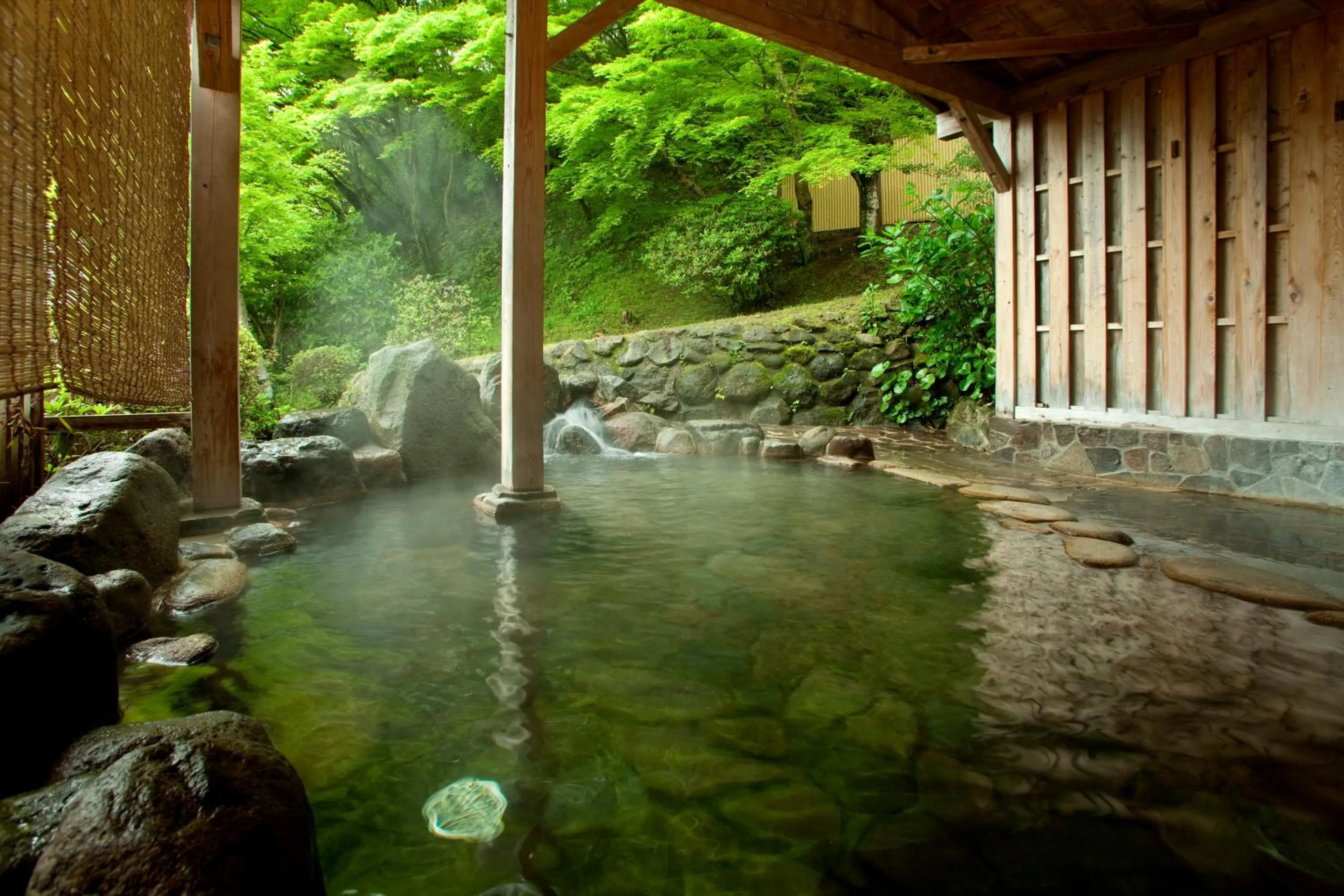 Hot Spring Bath in Ryochiku Bettei