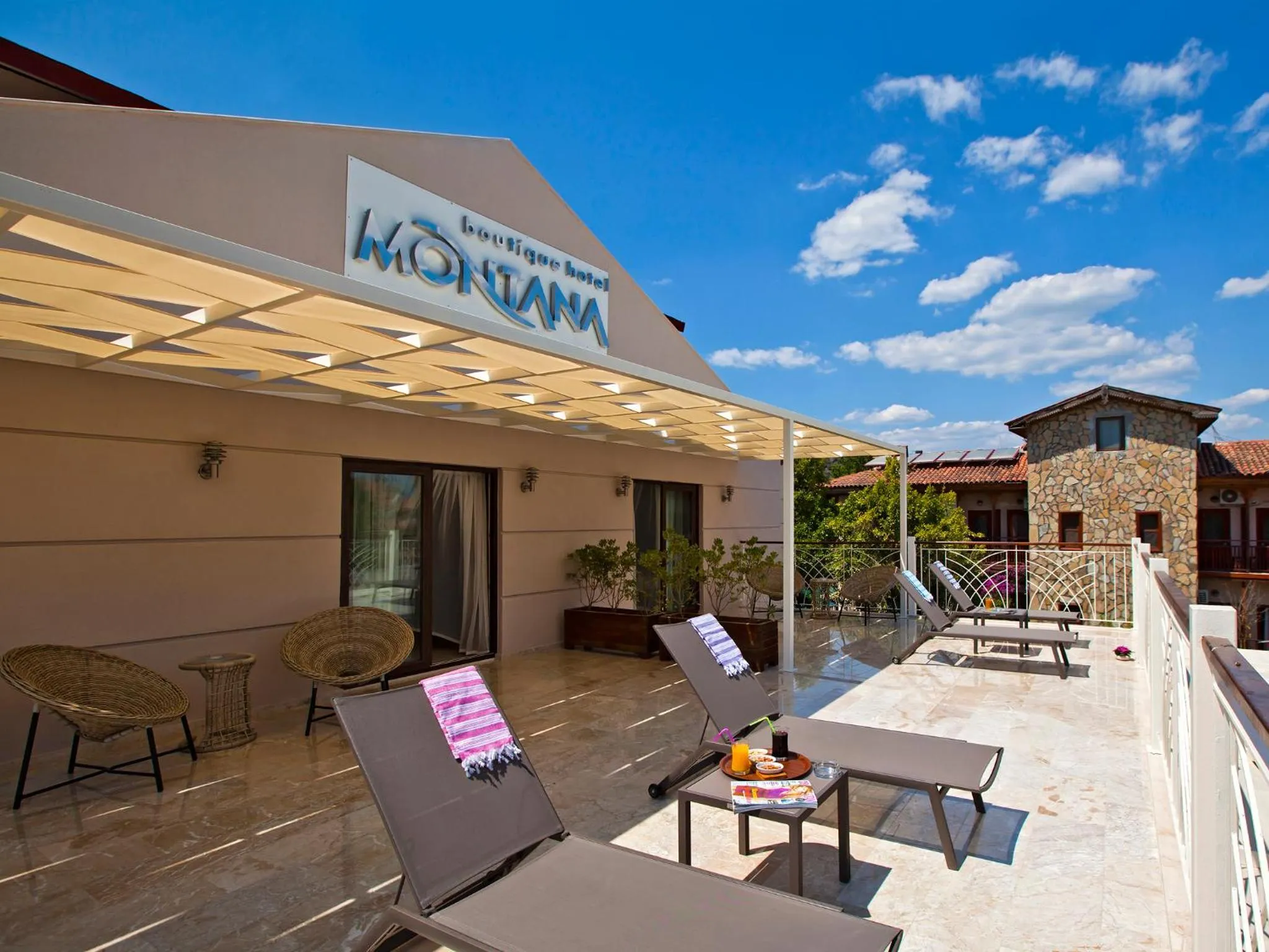 Balcony/Terrace in Montana Hotel