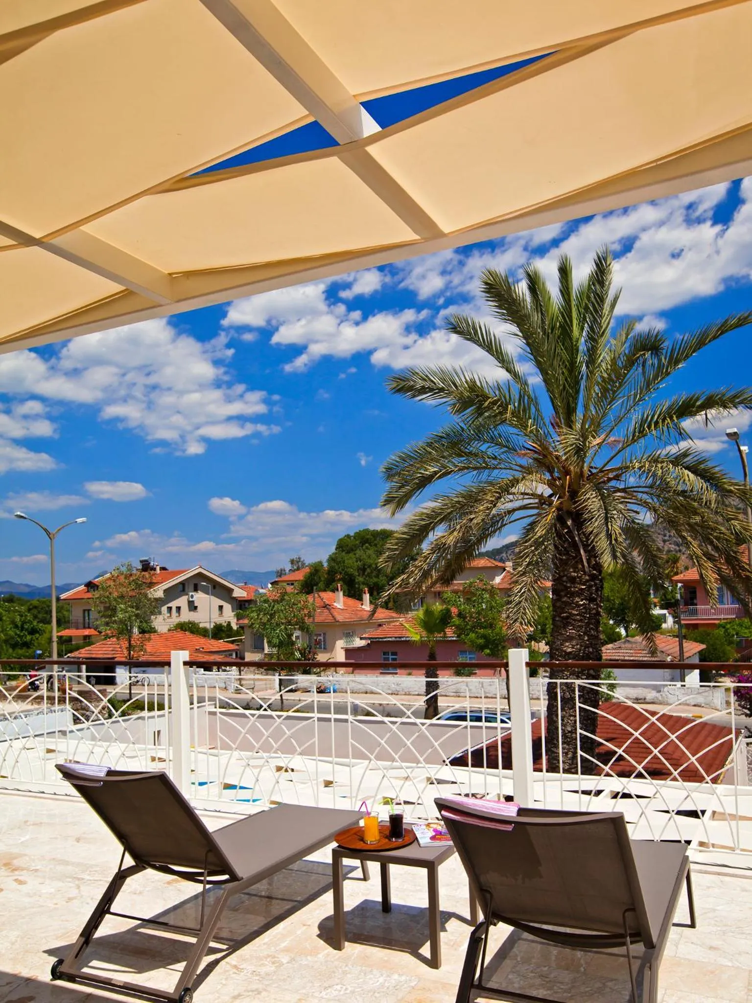 Balcony/Terrace in Montana Hotel