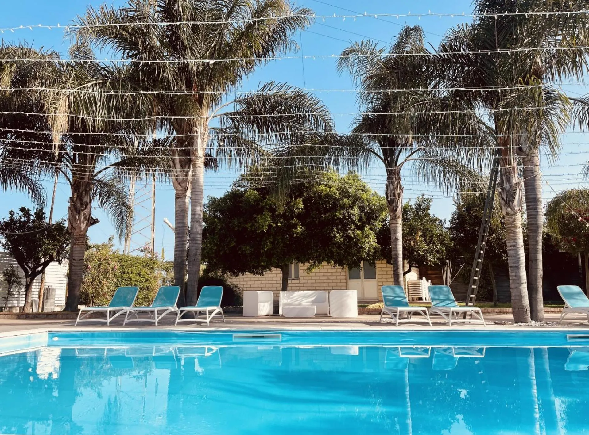 Swimming pool in Borgo Camicia In